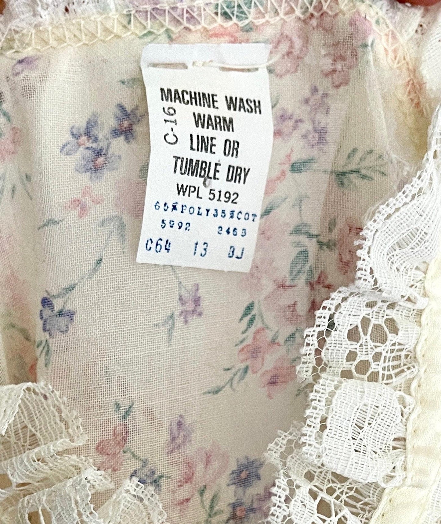 Vintage 70s Pastel Floral Prairie Dress Lace Trim Short Sleeve