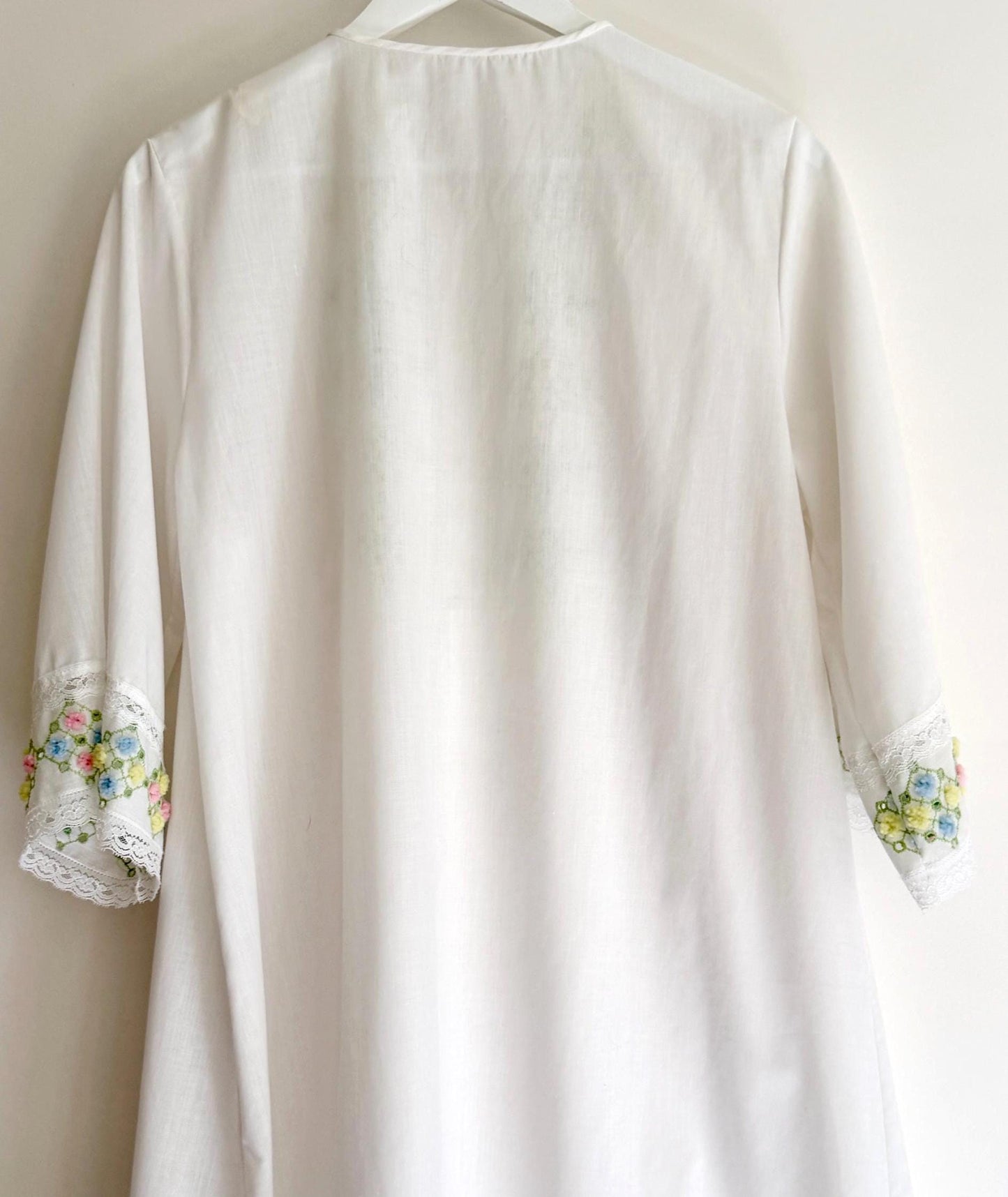 Vintage White Cover Up House Dress Pastel Floral and Lace