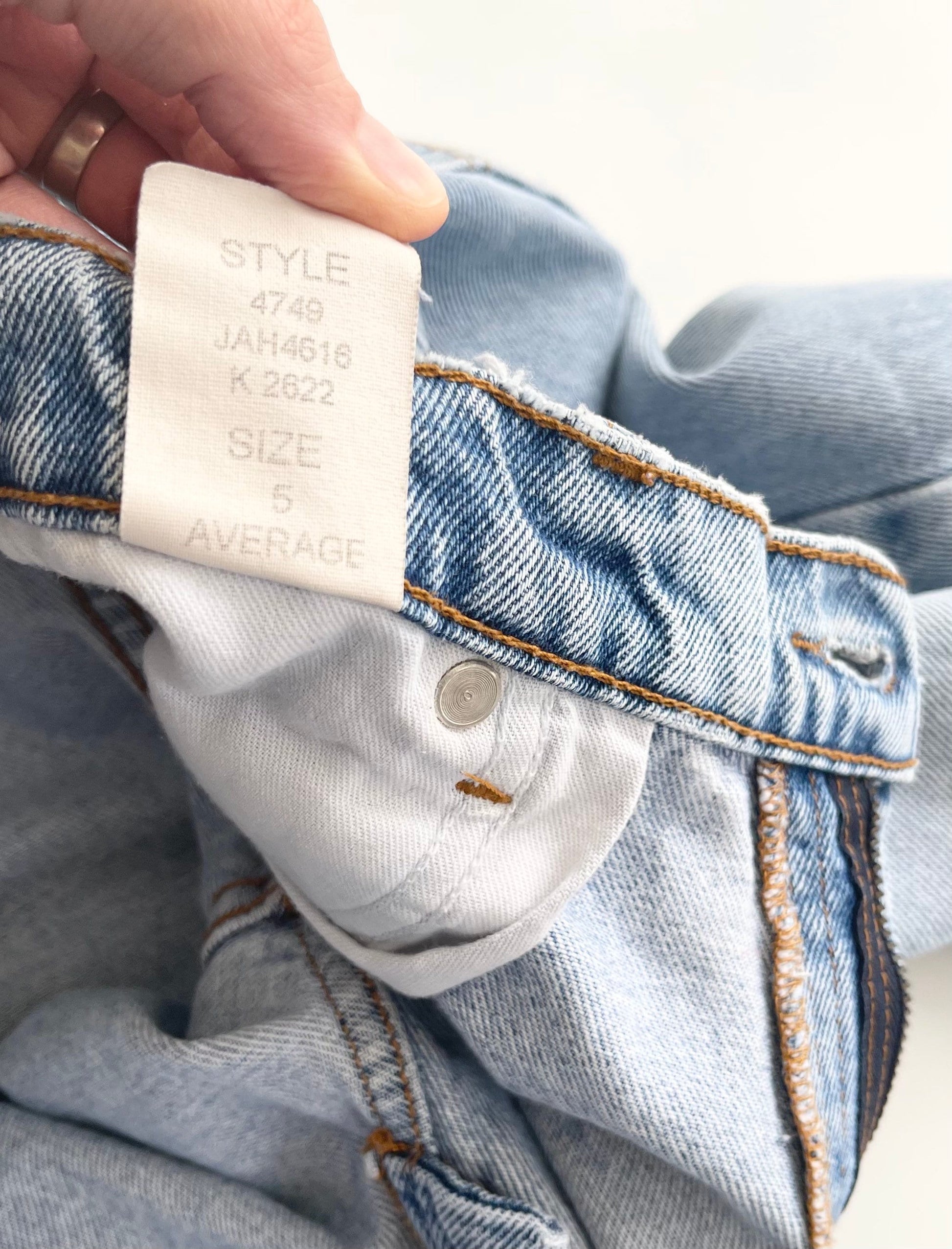 Vintage 90s Jeans Light Wash Denim Measured 27 x 29