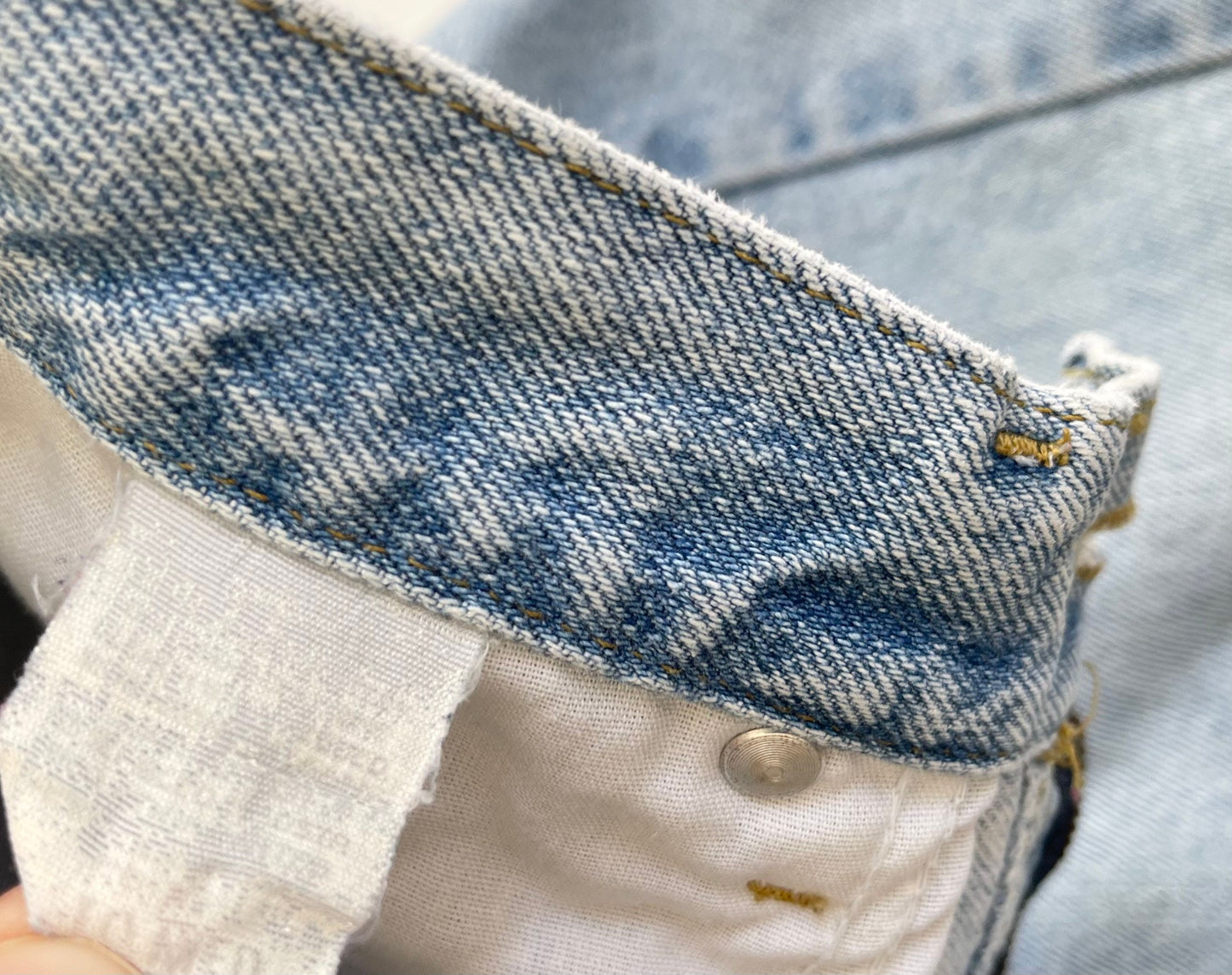 80s Lee Mom Jeans: Vintage High Waist Light Wash Denim