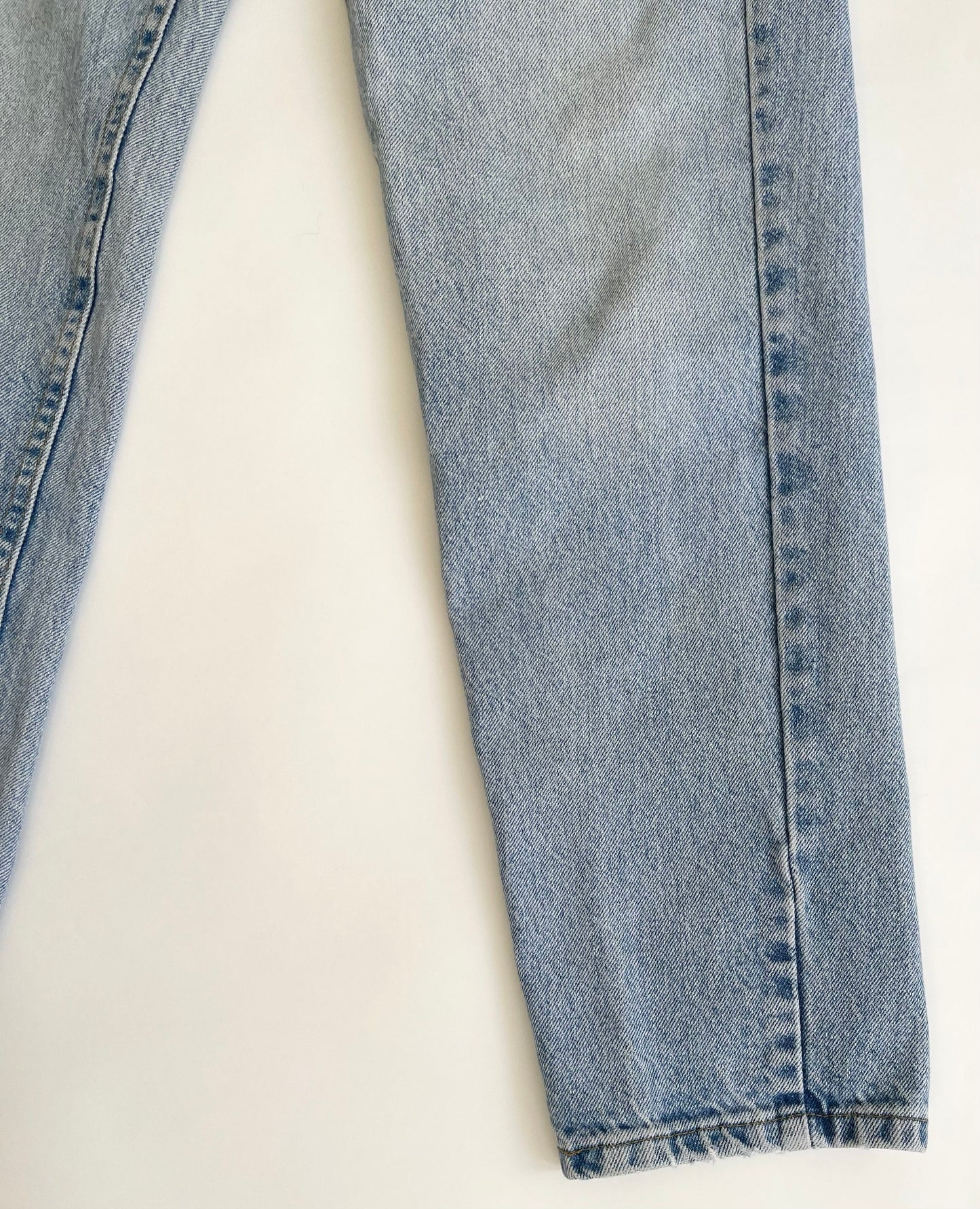 80s Lee Mom Jeans: Vintage High Waist Light Wash Denim