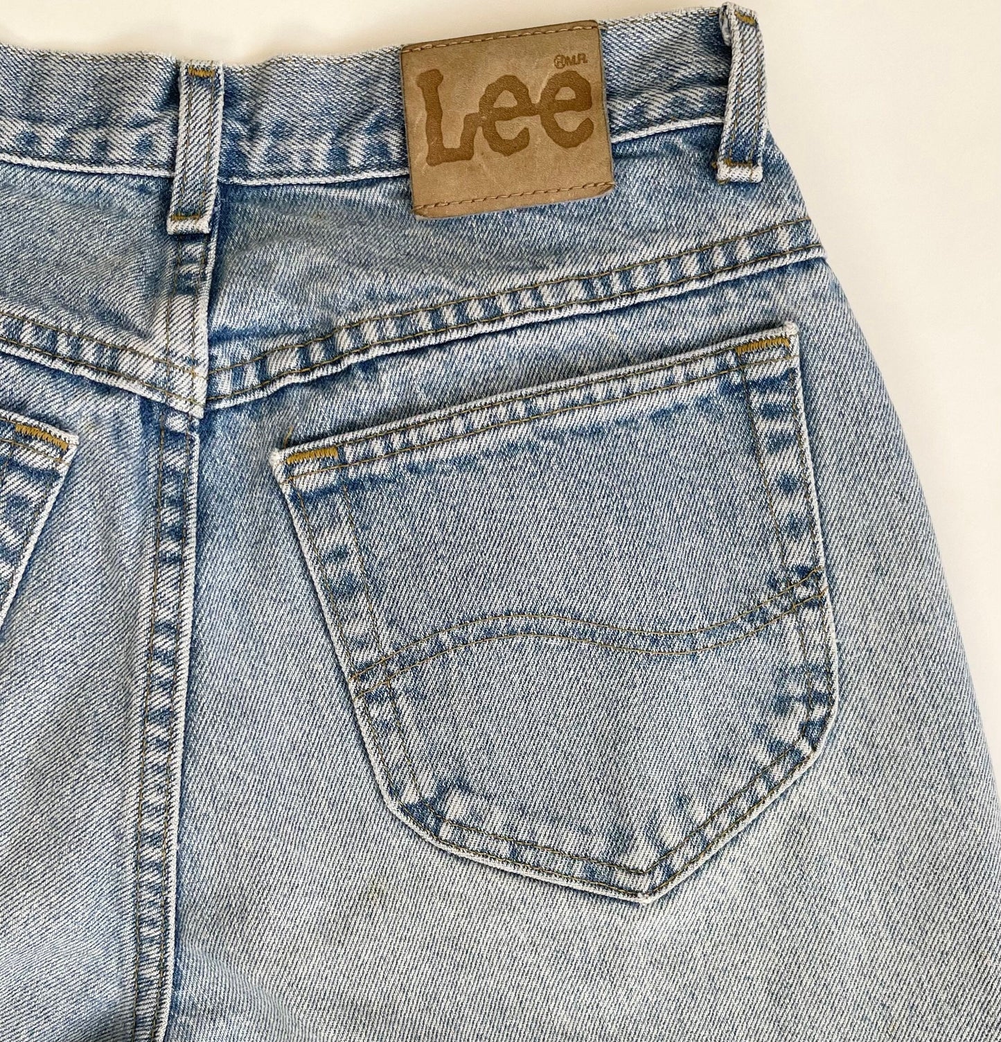 80s Lee Mom Jeans: Vintage High Waist Light Wash Denim