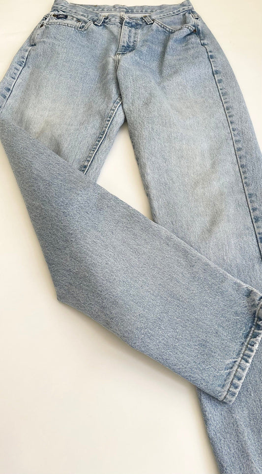 80s Lee Mom Jeans: Vintage High Waist Light Wash Denim