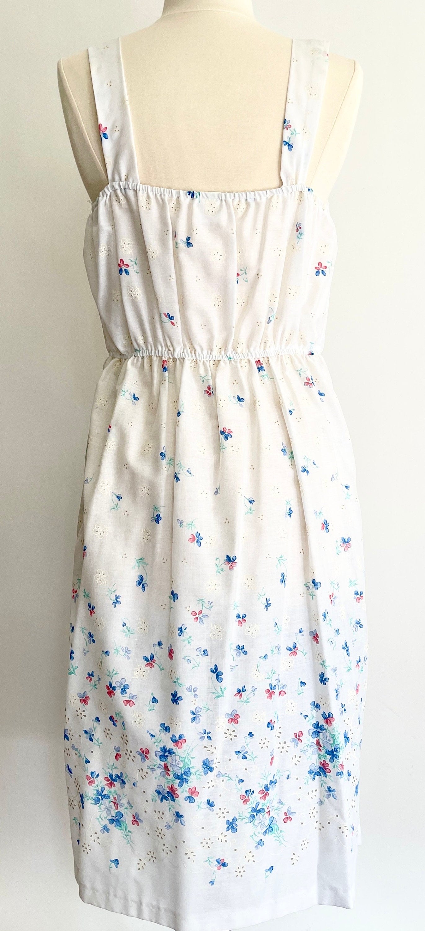 Vintage White Floral Dress Western Prairie Style