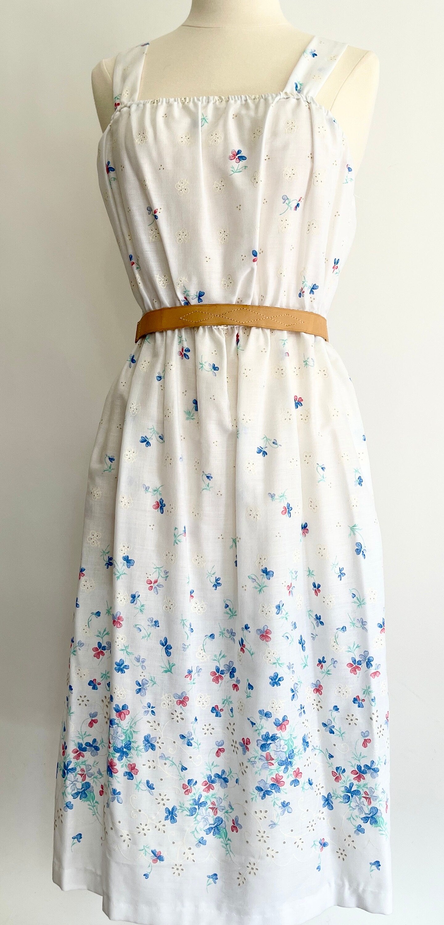 Vintage White Floral Dress Western Prairie Style