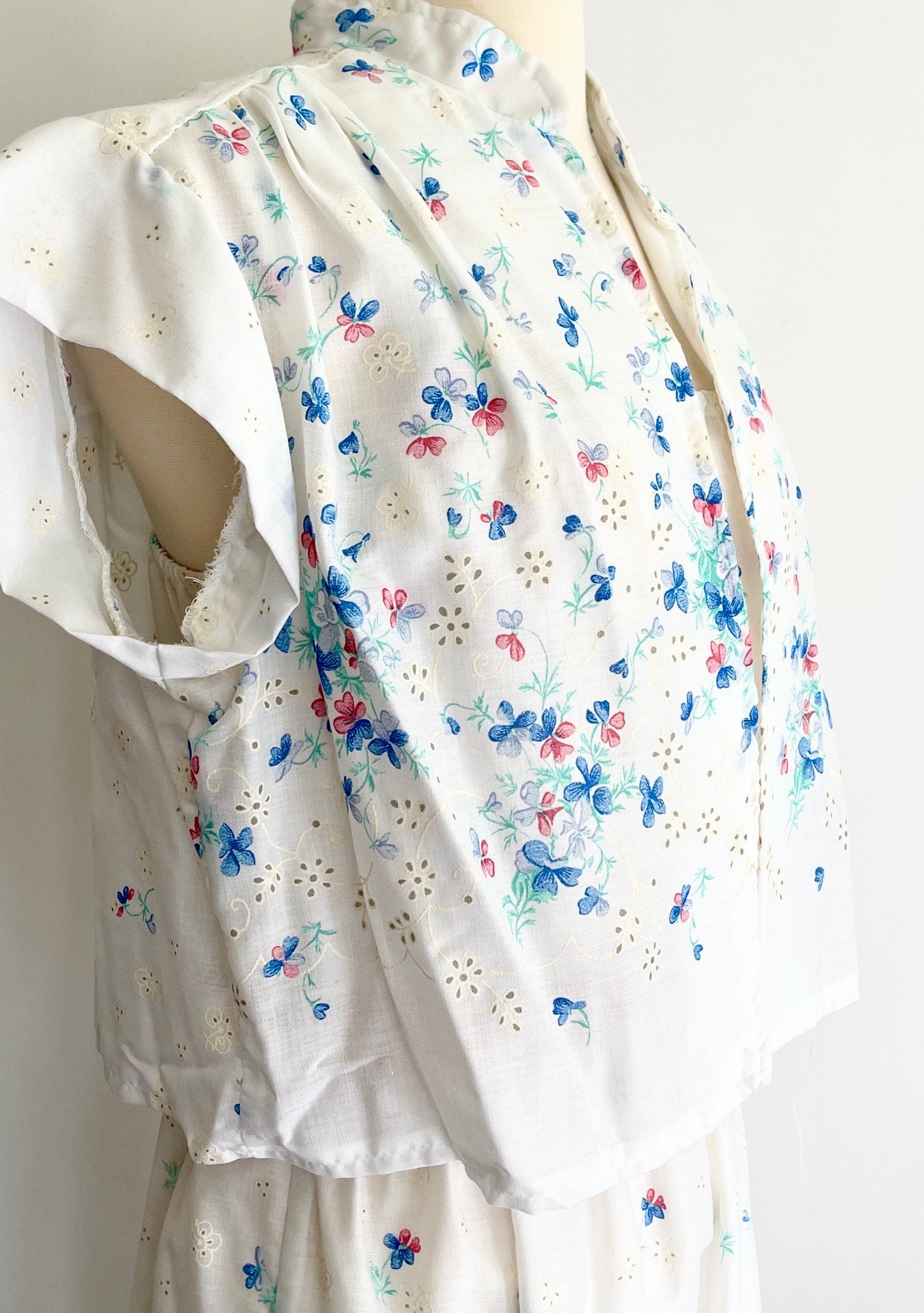 Vintage White Floral Dress Western Prairie Style