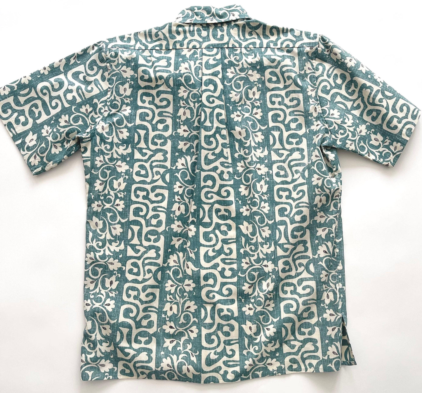 Vintage Reyn Spooner Aloha Shirt: 80s Tapa Tiki Floral Print