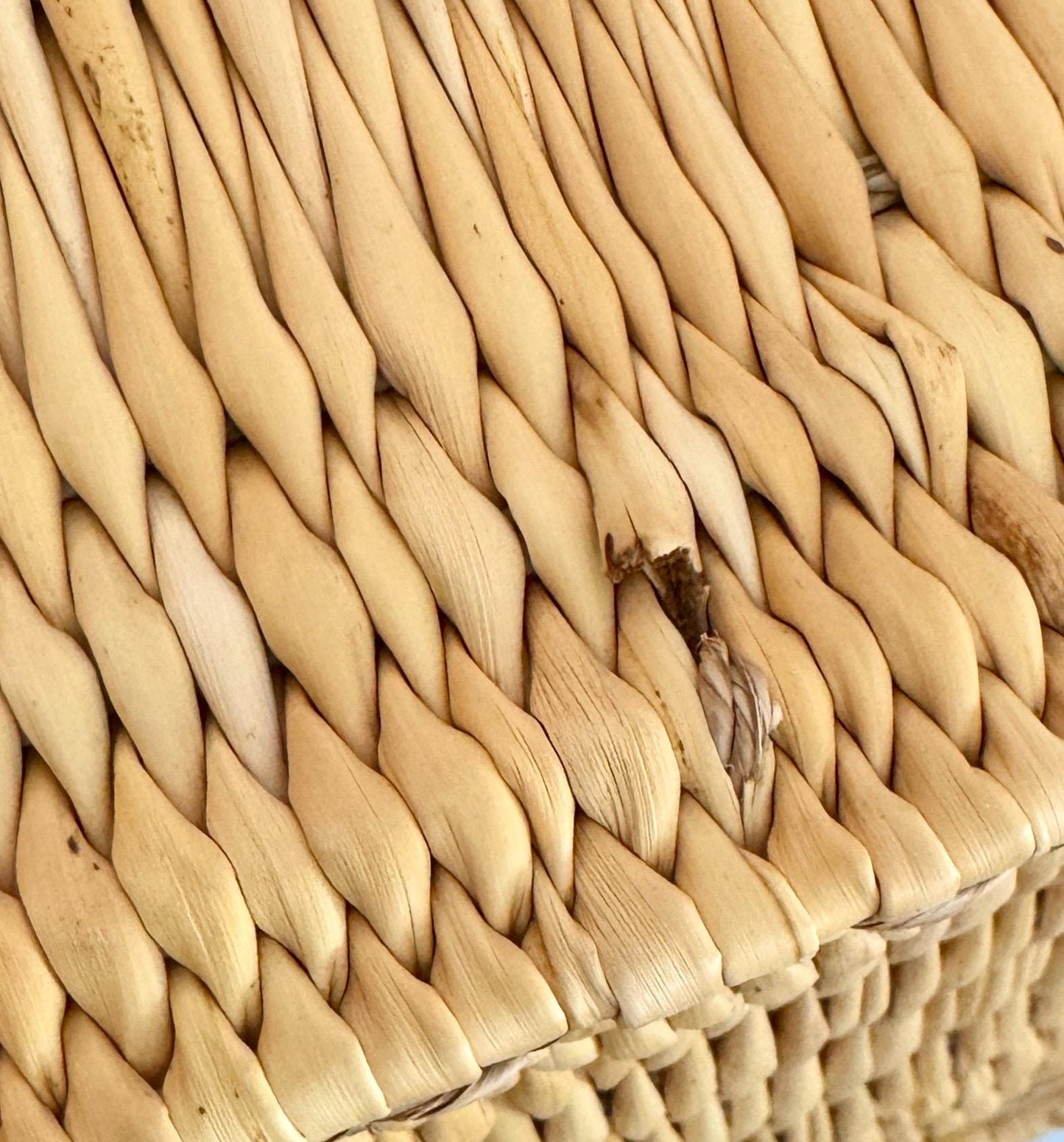 Vintage Straw Market Bag Neutral Beige with Leather Straps