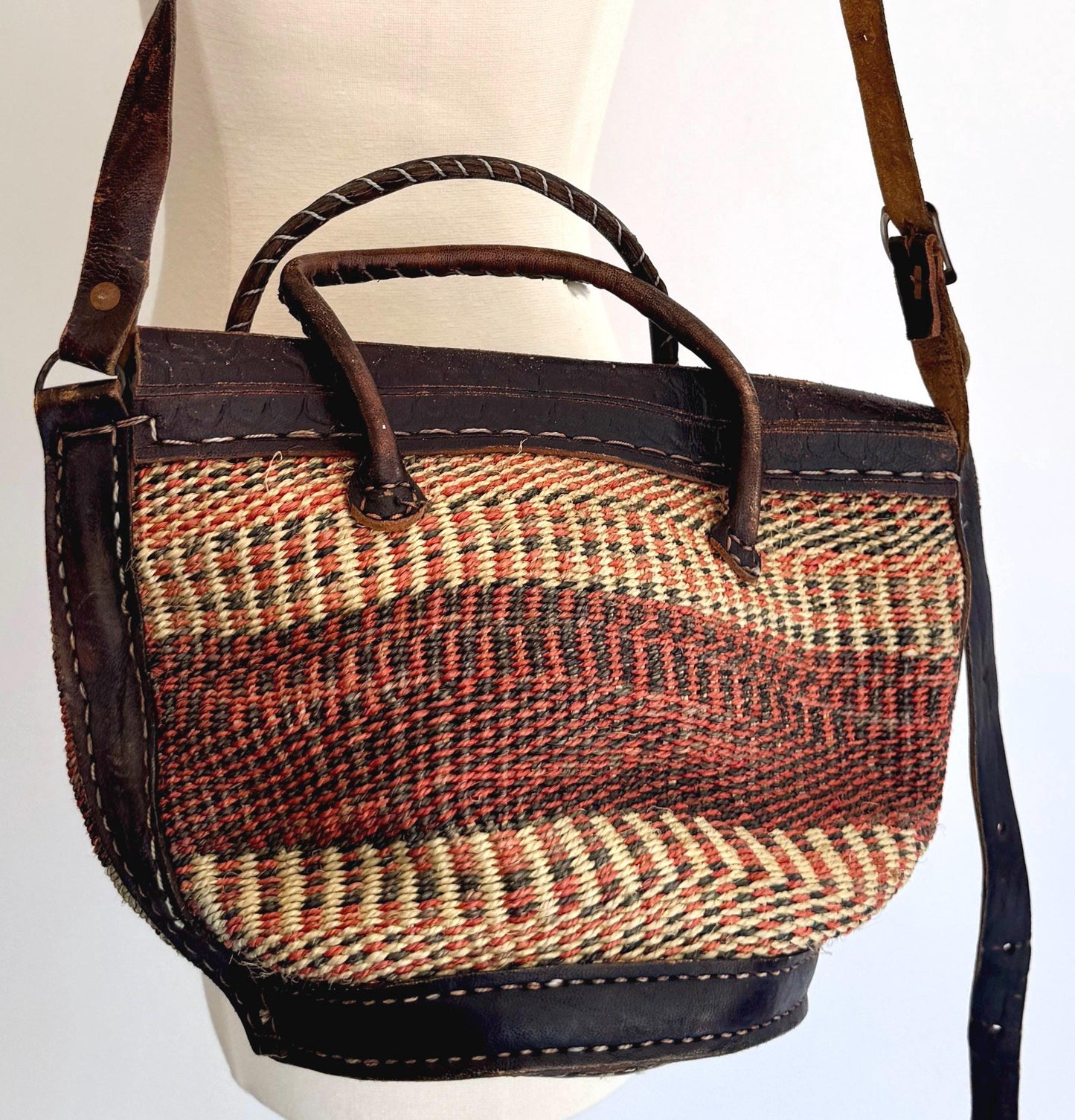 Desert Tone Sisal Bag Vintage Tooled Leather Trim Purse Neutral Brown Natural White Rose Striped Woven Sisal