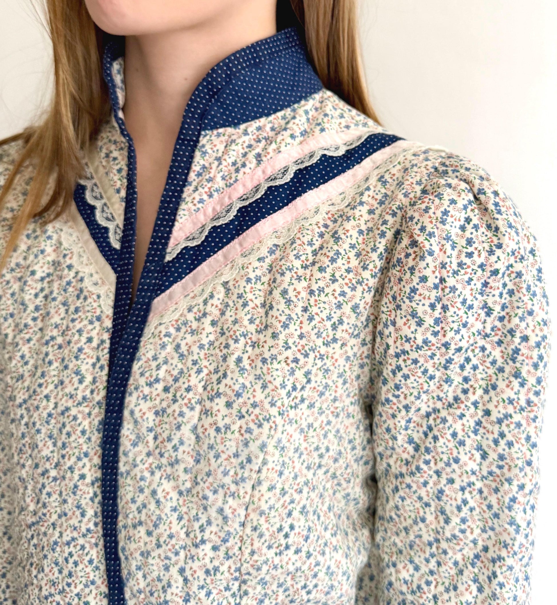 Vintage 70s Gunne Sax Cropped Top Jacket Lightly Quilted Ditsy Floral Print Cotton
