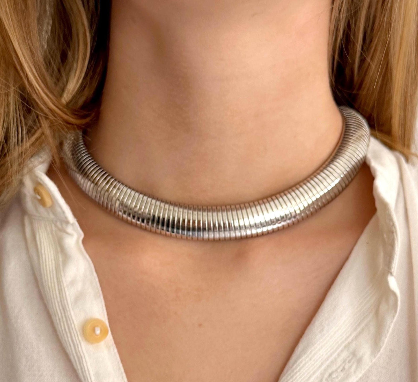 Slinky Vintage 80s Silver Choker Necklace