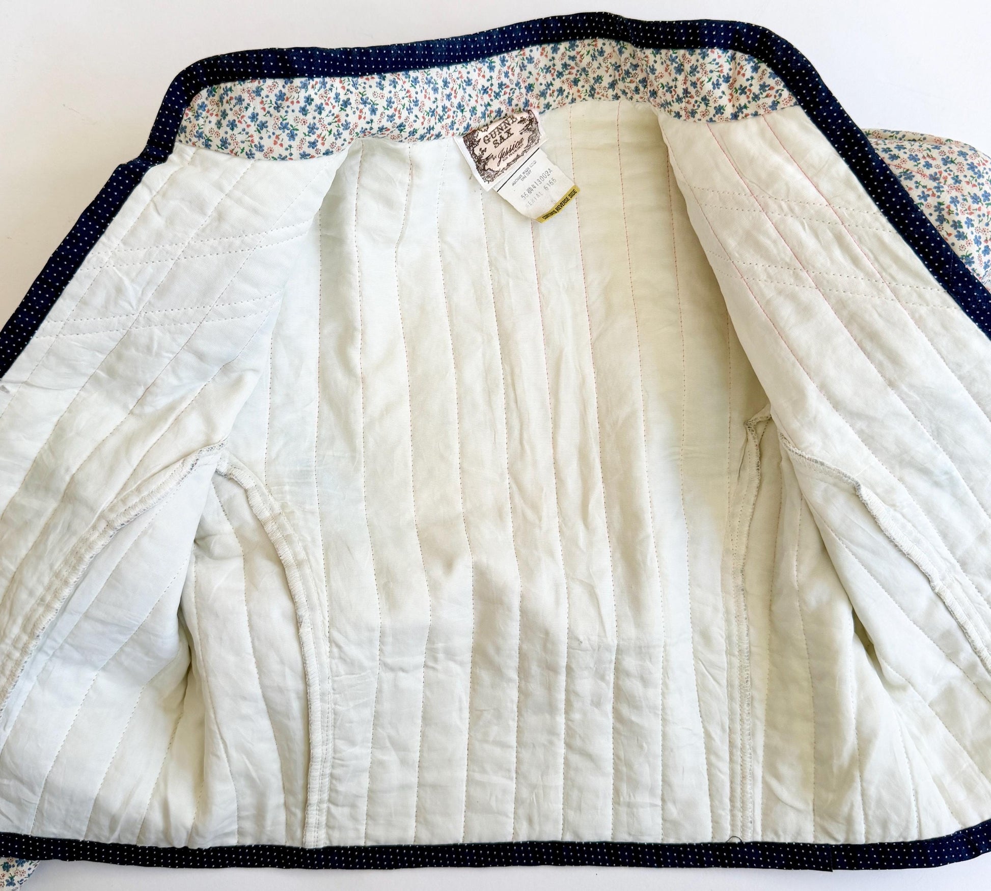 Vintage 70s Gunne Sax Cropped Top Jacket Lightly Quilted Ditsy Floral Print Cotton