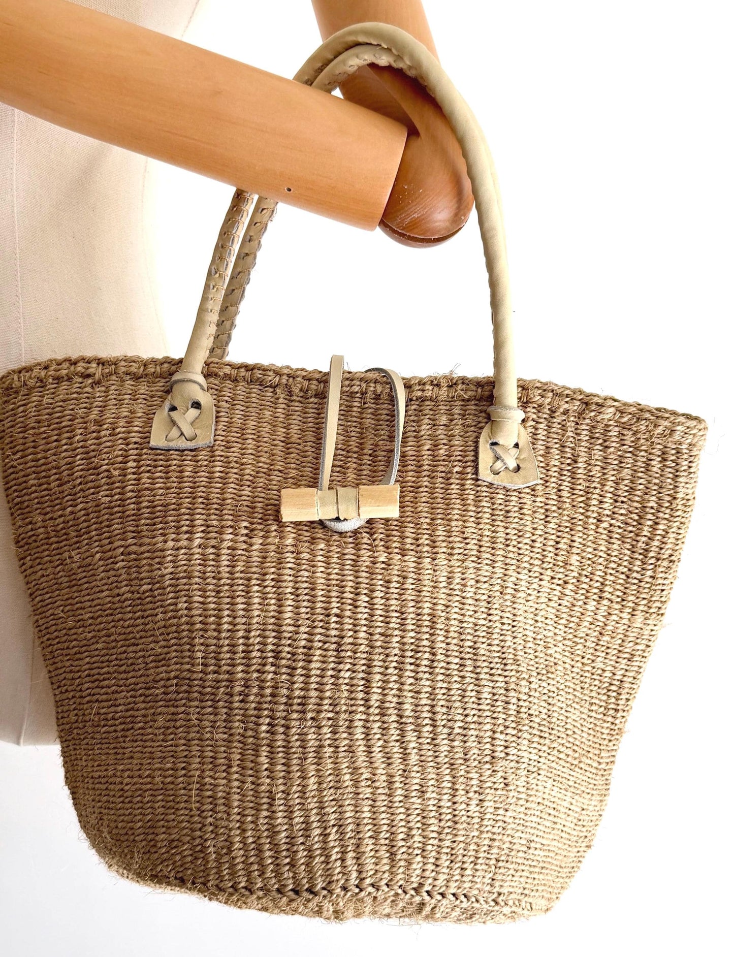 Vintage Neutral Beige Sisal Bag with Leather Straps