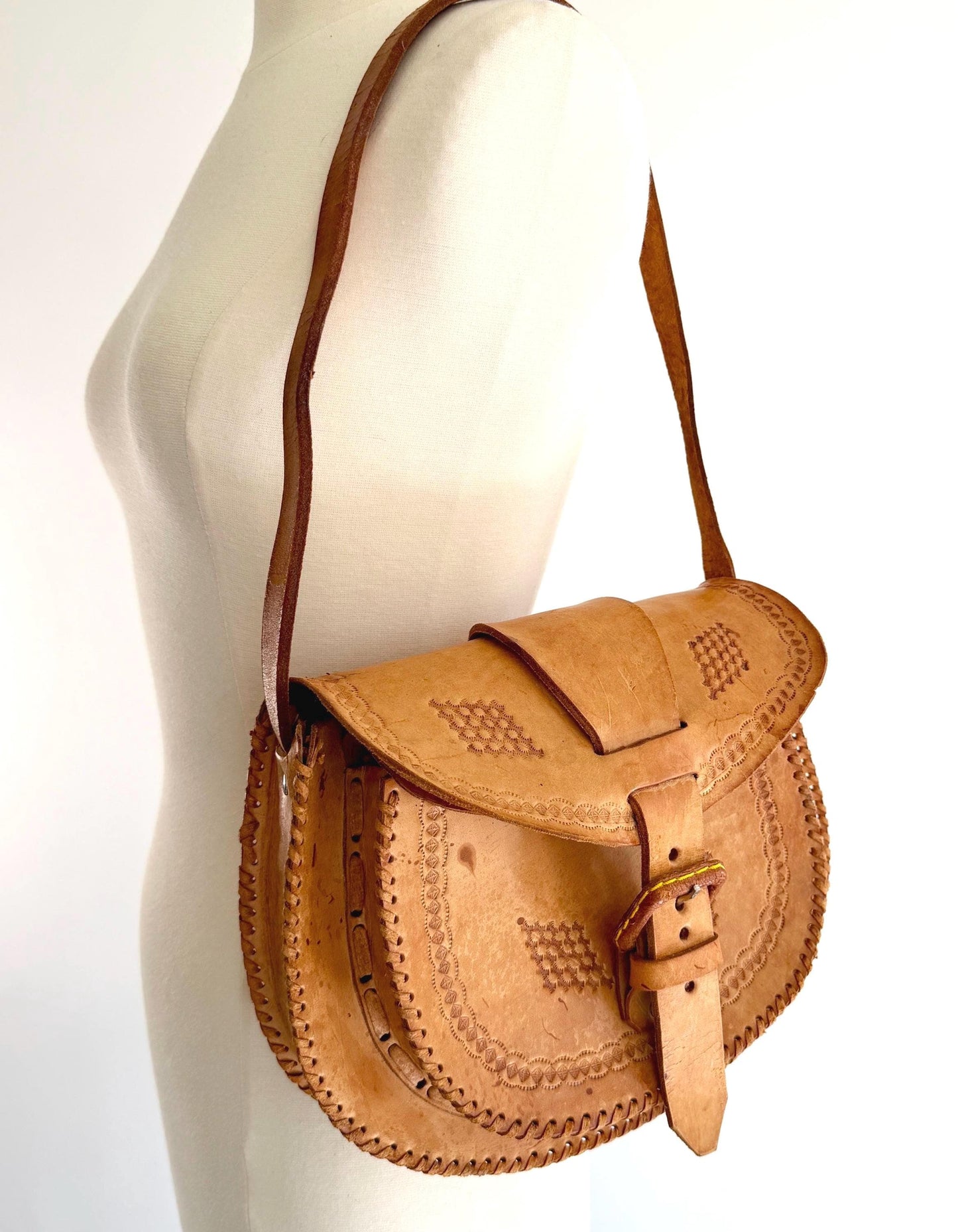 Vintage 70s Handmade Tooled Leather Bag