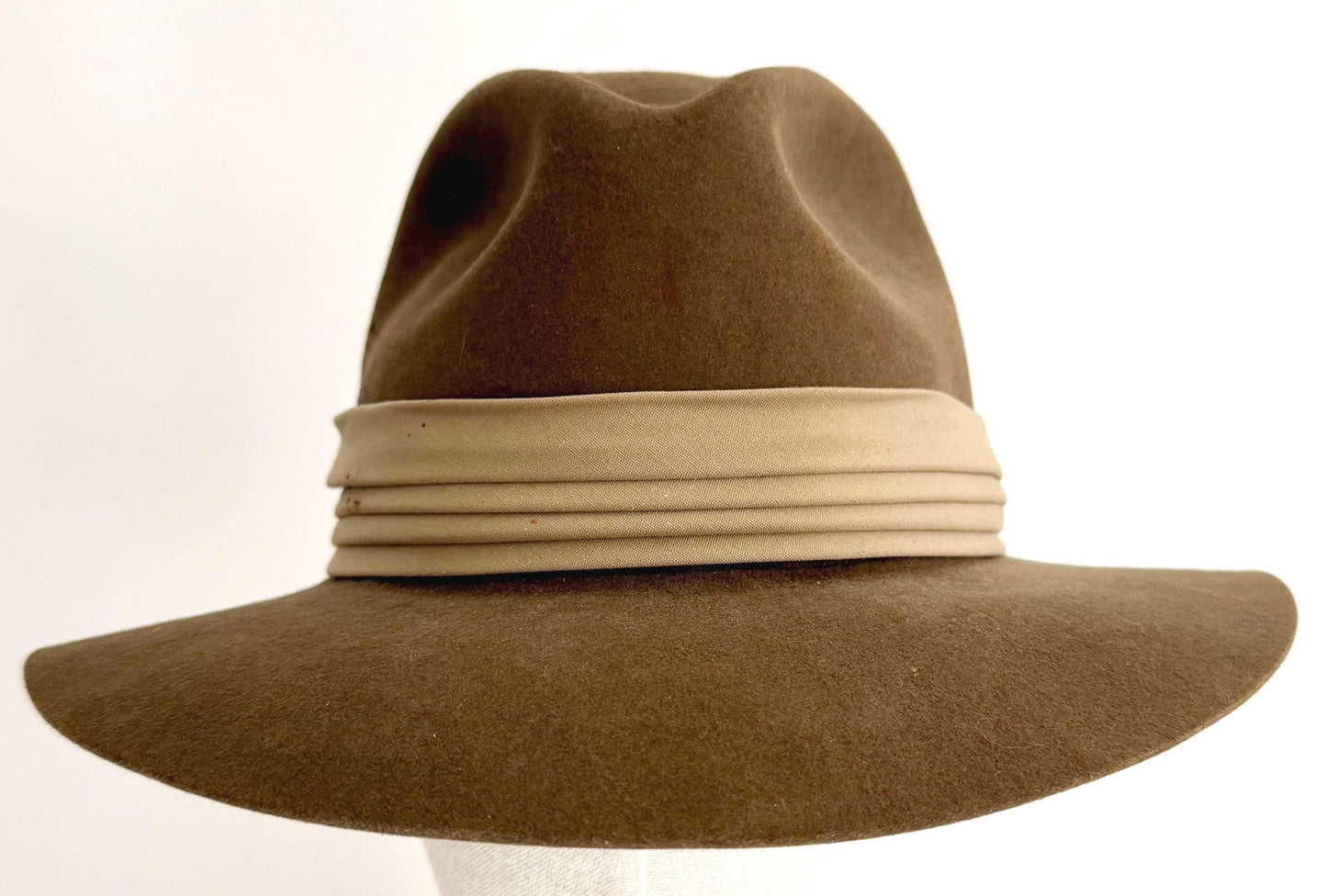 Vintage Banana Republic Travel & Safari Fedora Hat Brown Fur Felt Made in USA