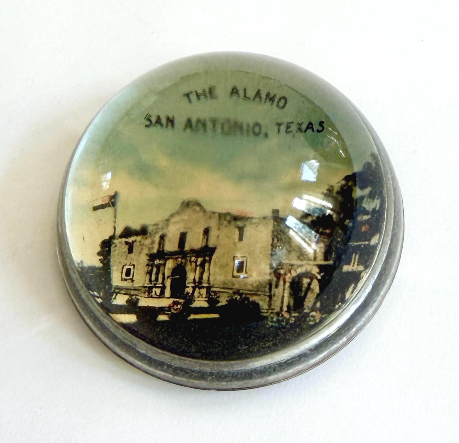 Vintage Texas Souvenir Glass Dome Paperweight The Alamo San Antonio
