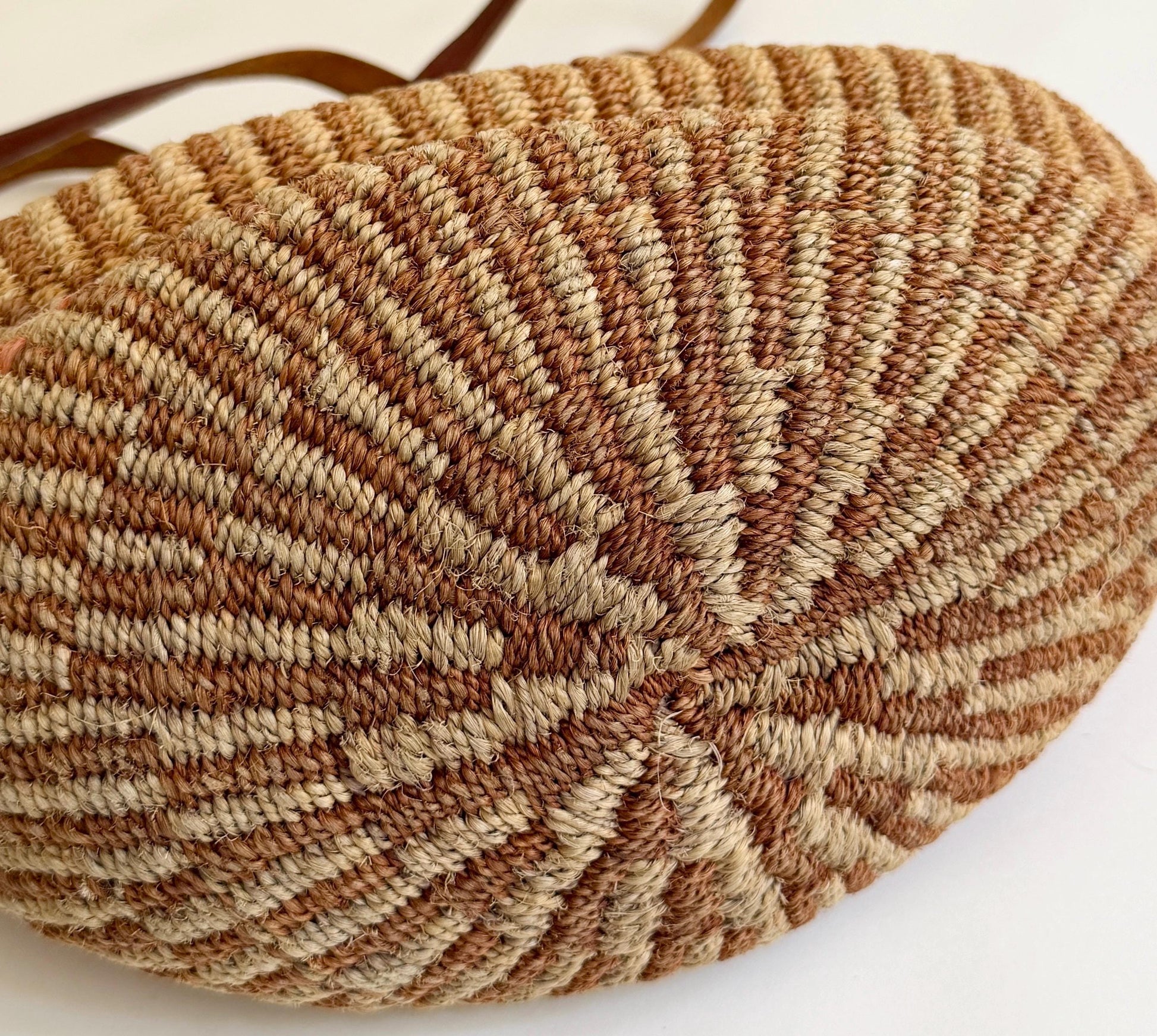 Vintage Woven Sisal Bag Neutral Market Tote Leather Straps