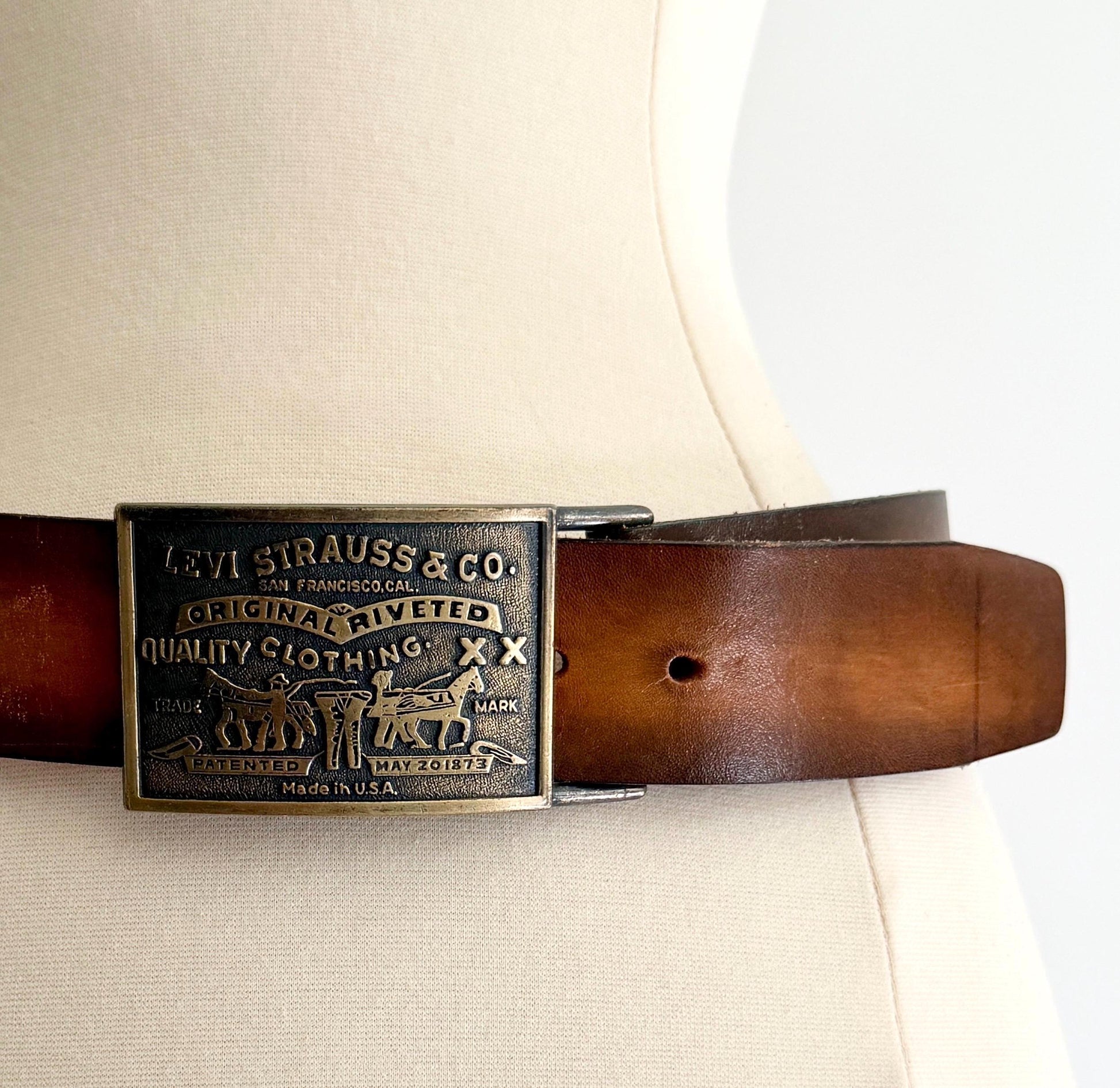 Vintage 70s 80s Levis Belt Brown Hand Stained Cowhide Leather Strap 32