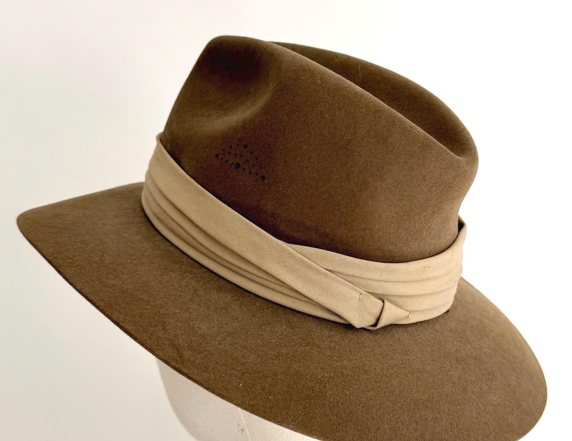 Vintage Banana Republic Travel & Safari Fedora Hat Brown Fur Felt Made in USA