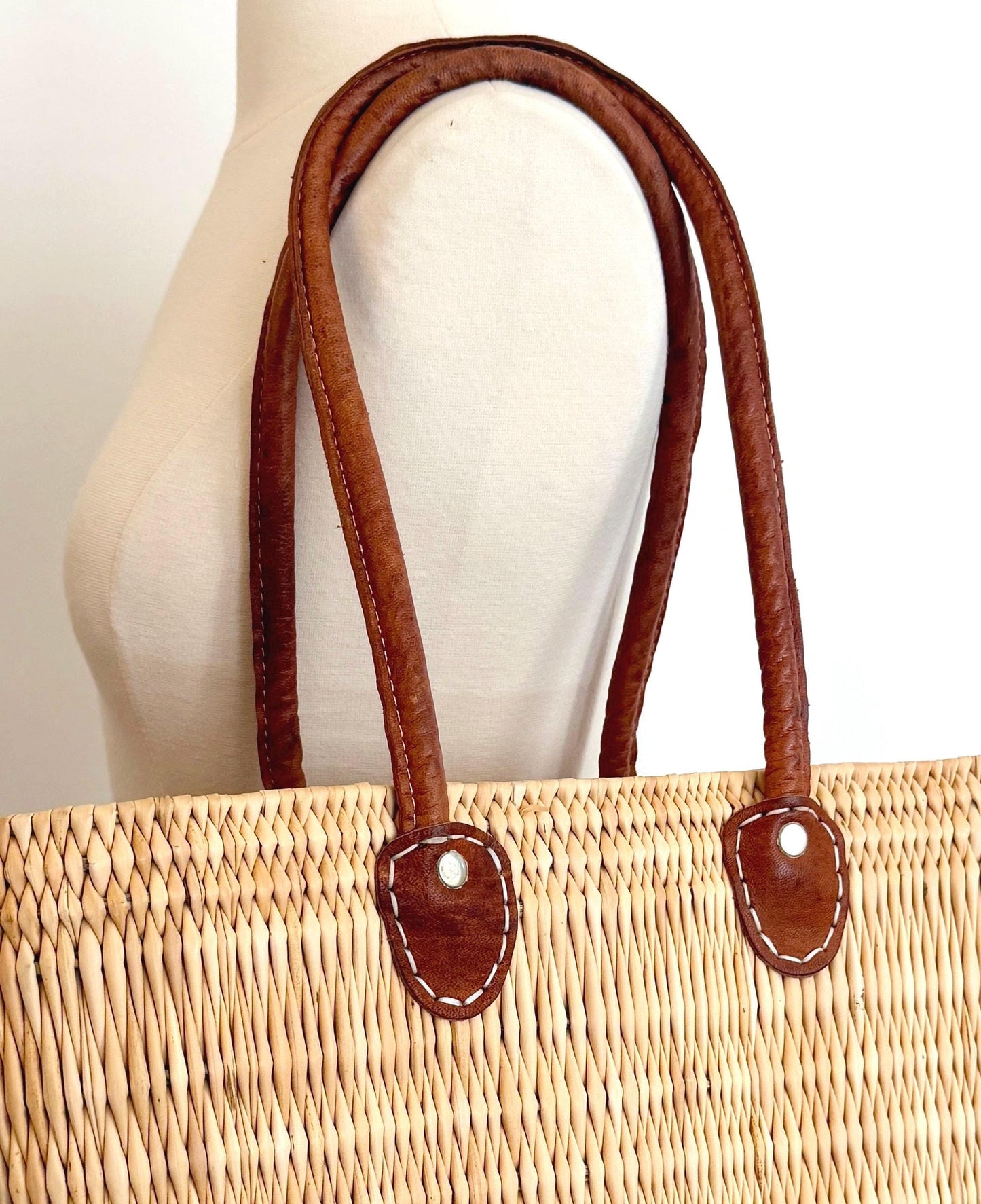 Vintage Straw Market Bag Neutral Beige with Leather Straps