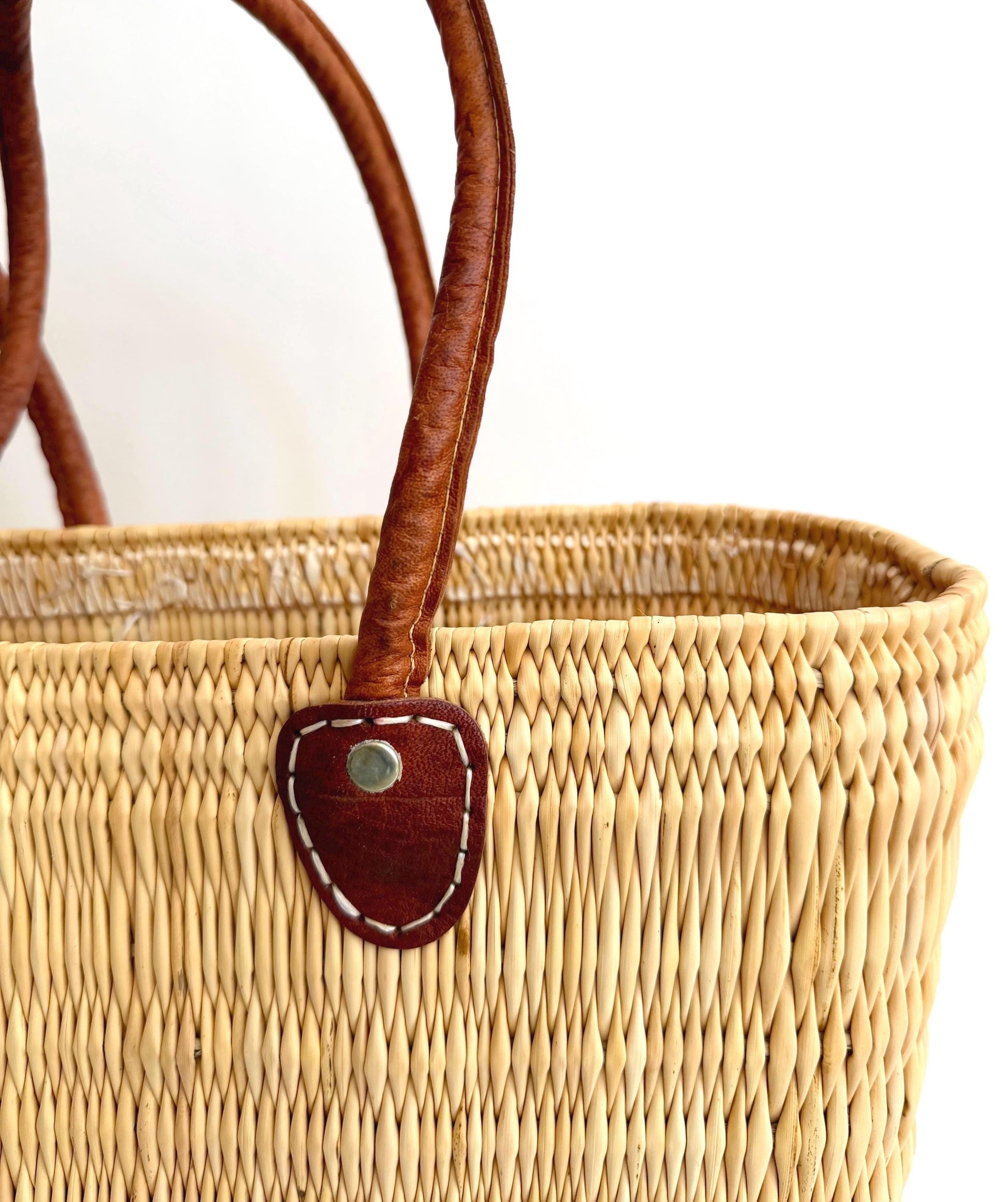Vintage Straw Market Bag Neutral Beige with Leather Straps