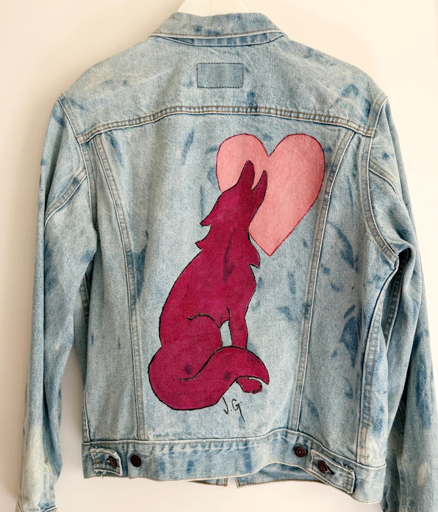 Vintage 80s Levis Denim Jacket Bleached Hand Painted Southwest Howling Coyote Made in USA