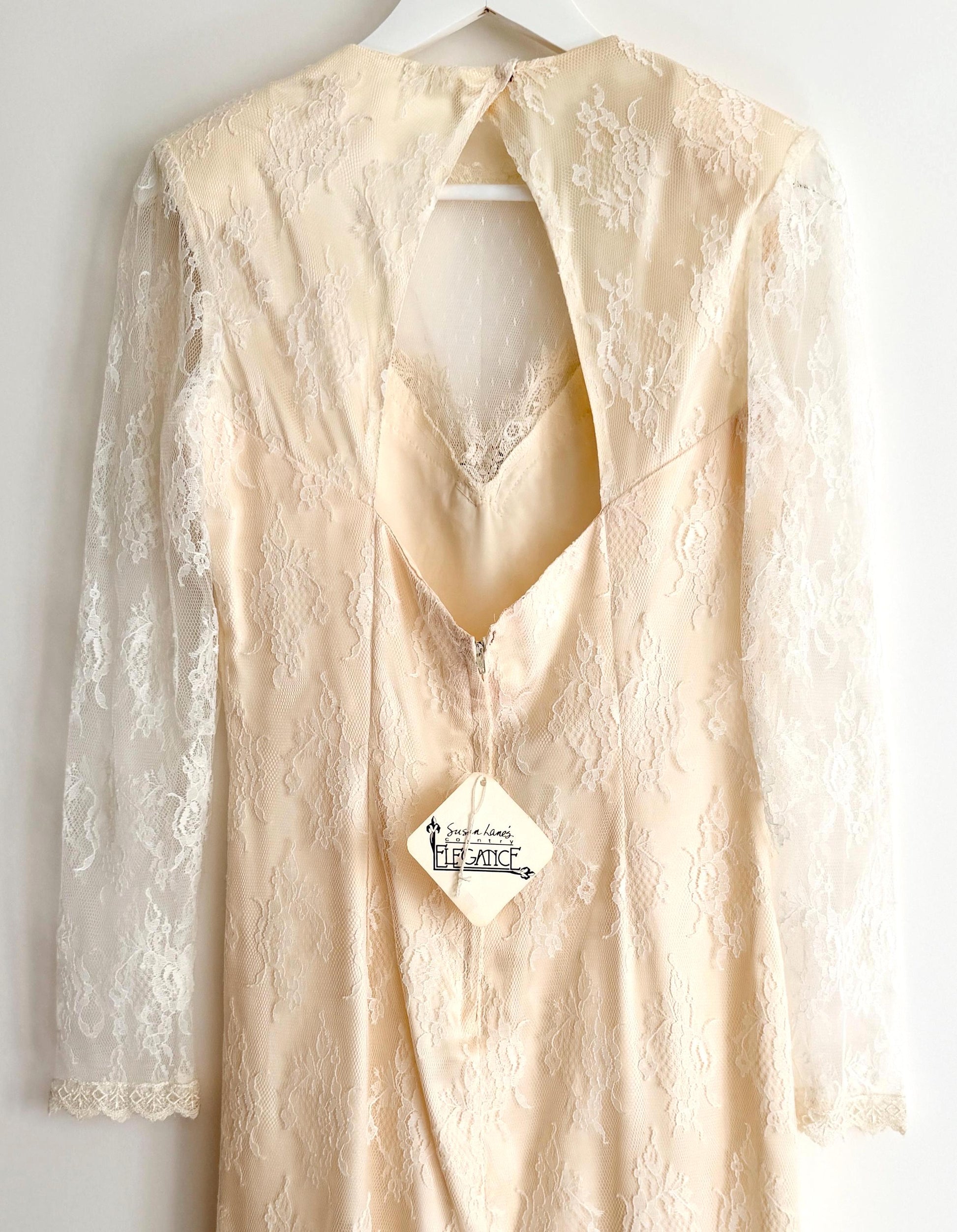 Vintage Lace Wedding Dress 70's 80's Susan Lane's Country Elegance Long Sleeve with Keyhole Back