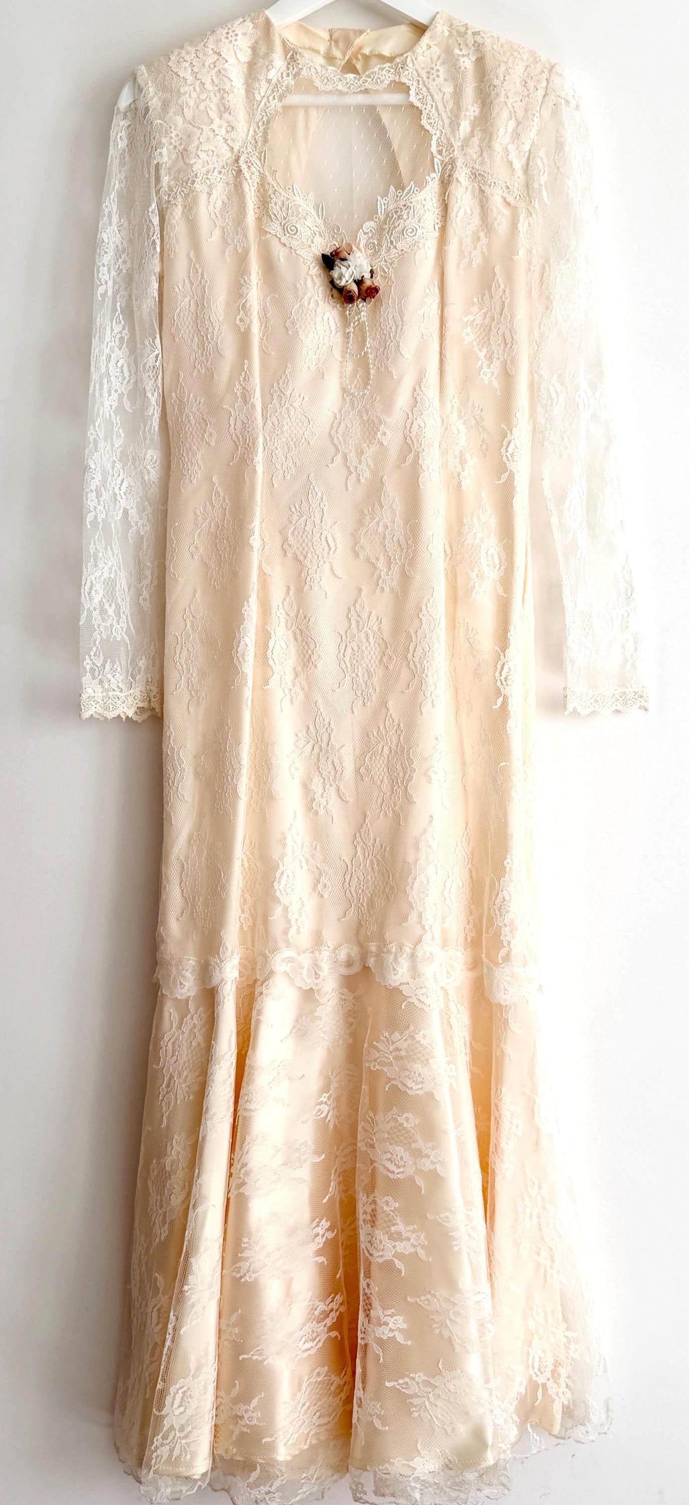 Vintage Lace Wedding Dress 70's 80's Susan Lane's Country Elegance Long Sleeve with Keyhole Back