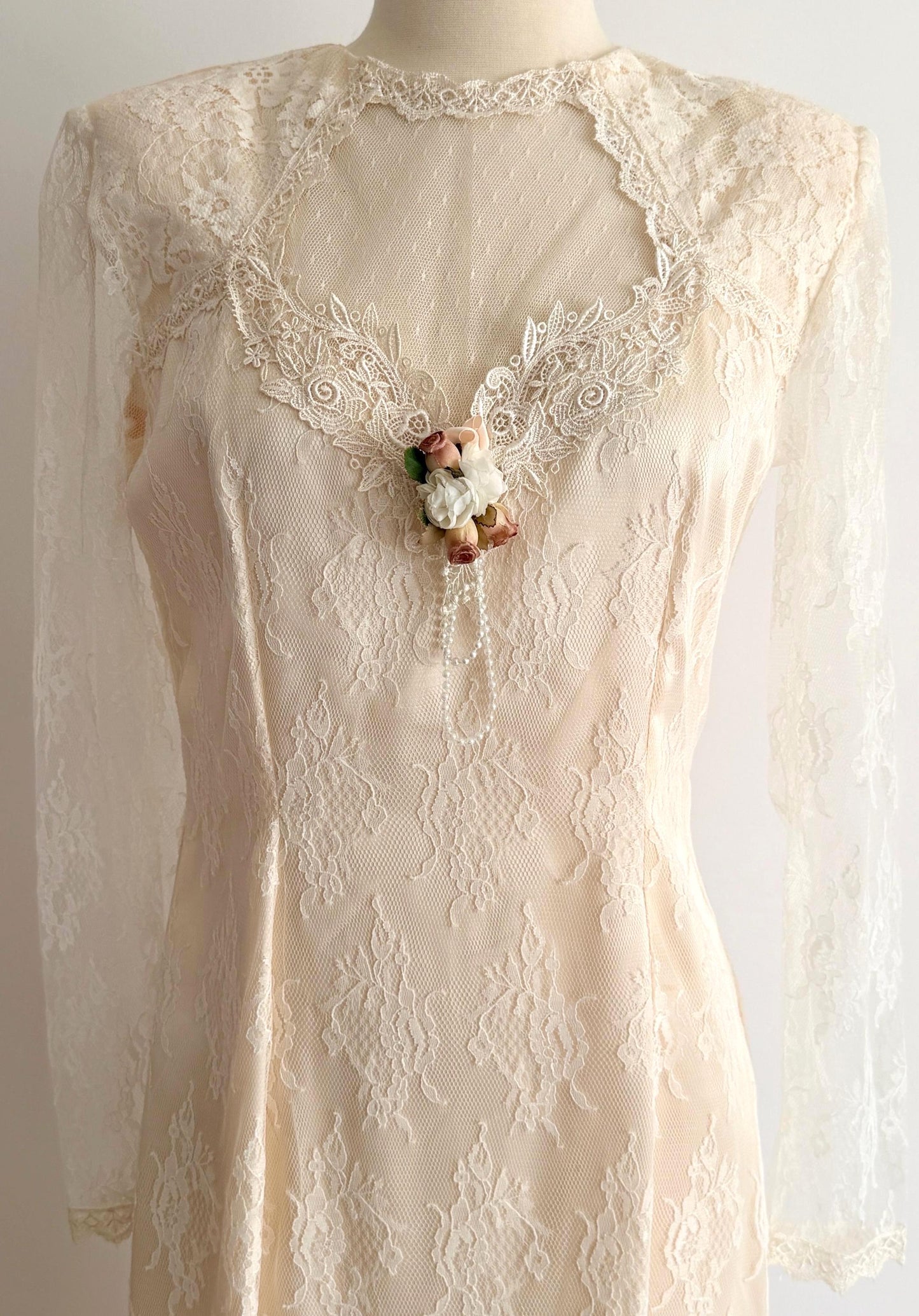 Vintage Lace Wedding Dress 70's 80's Susan Lane's Country Elegance Long Sleeve with Keyhole Back