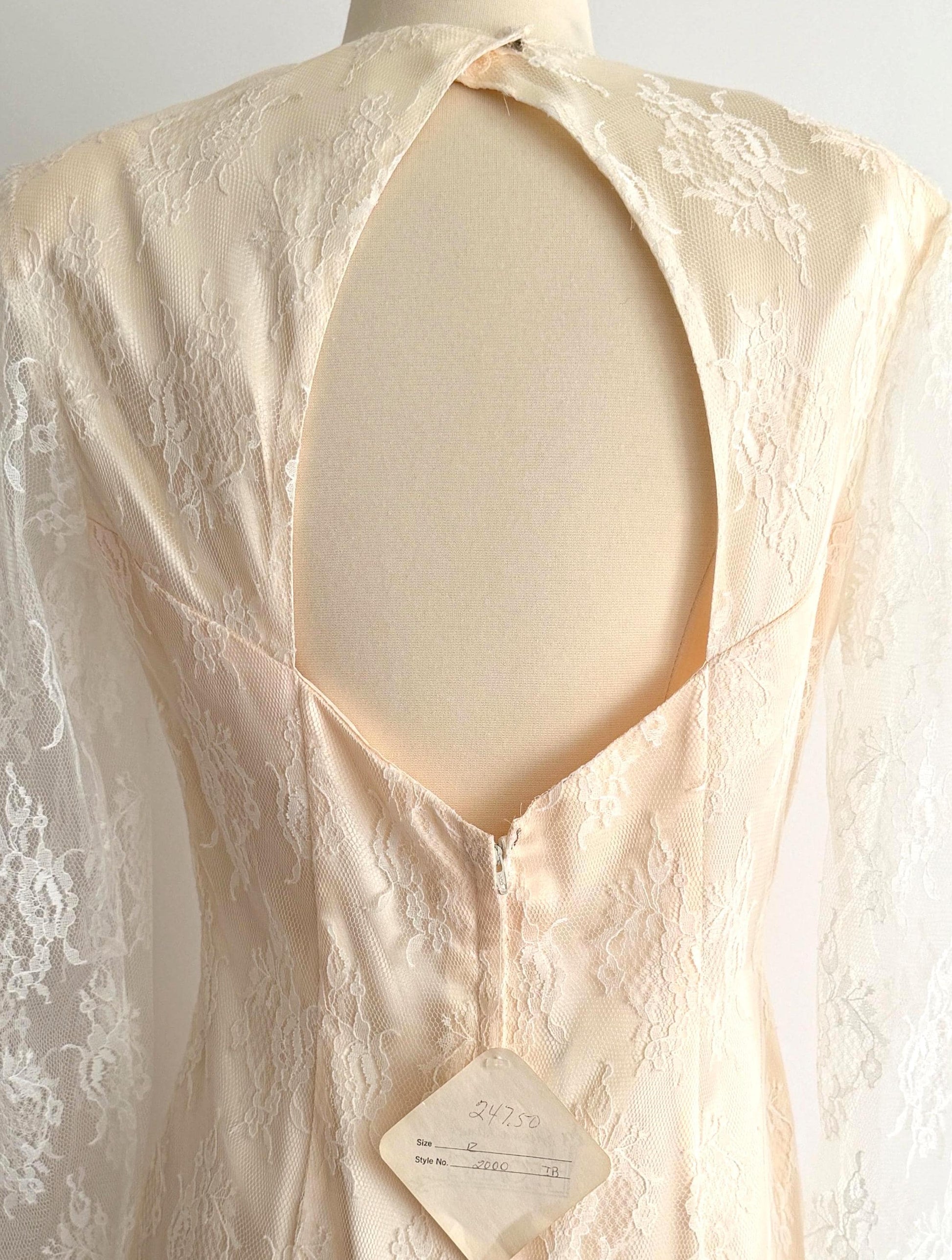 Vintage Lace Wedding Dress 70's 80's Susan Lane's Country Elegance Long Sleeve with Keyhole Back