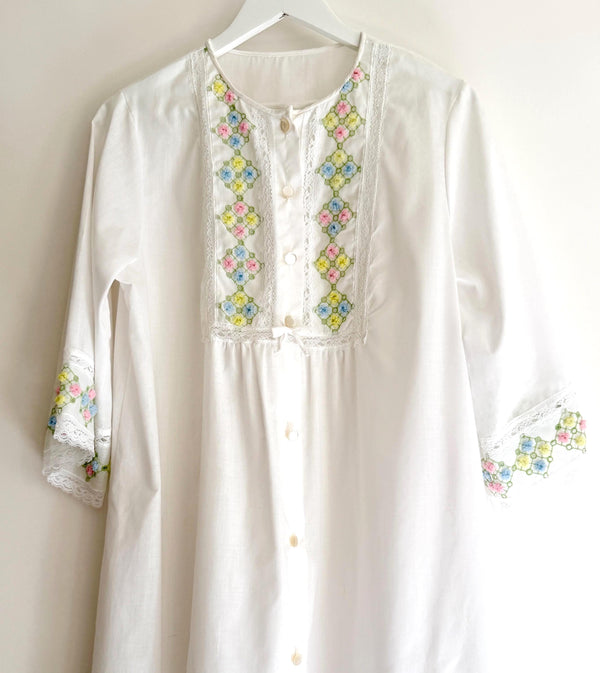 Vintage White Cover Up House Dress Pastel Floral and Lace