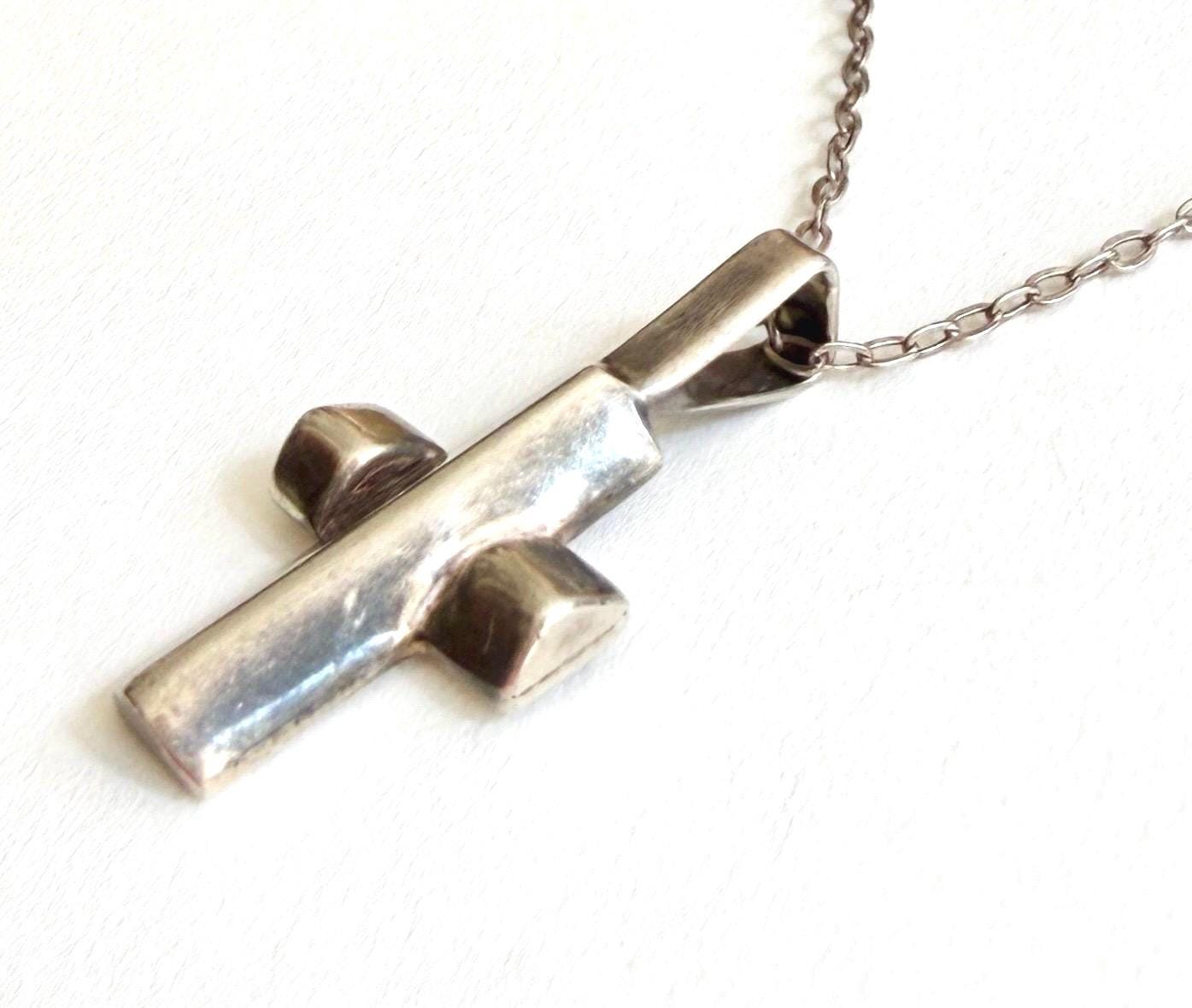 Vintage Navajo Cross Pendant Sterling Silver Necklace