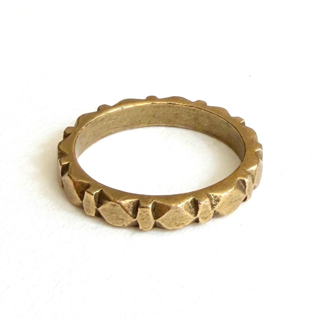Vintage Brass Band Ring Geometric Embossed Size 7