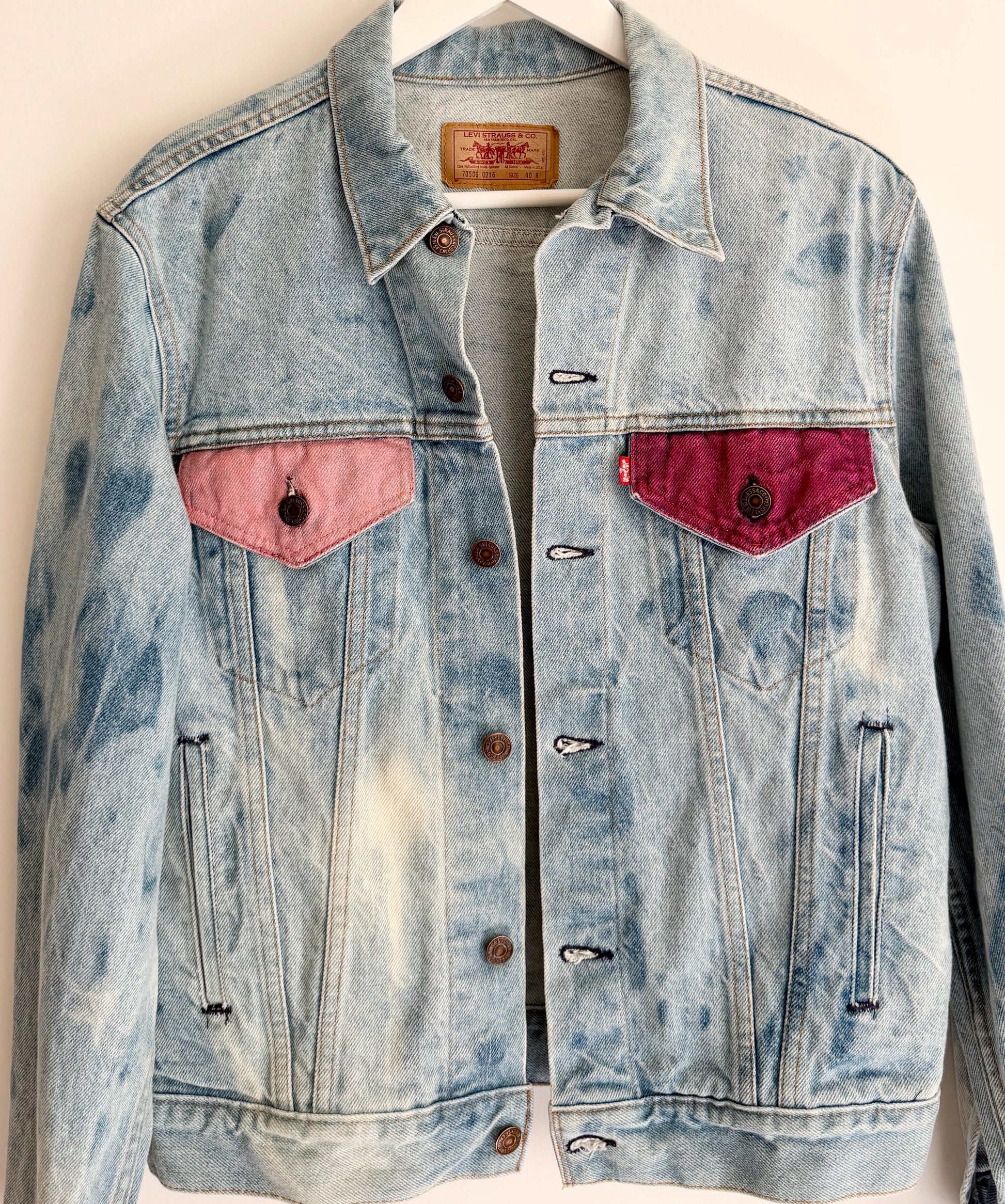 Vintage 80s Levis Denim Jacket Bleached Hand Painted Southwest Howling Coyote Made in USA