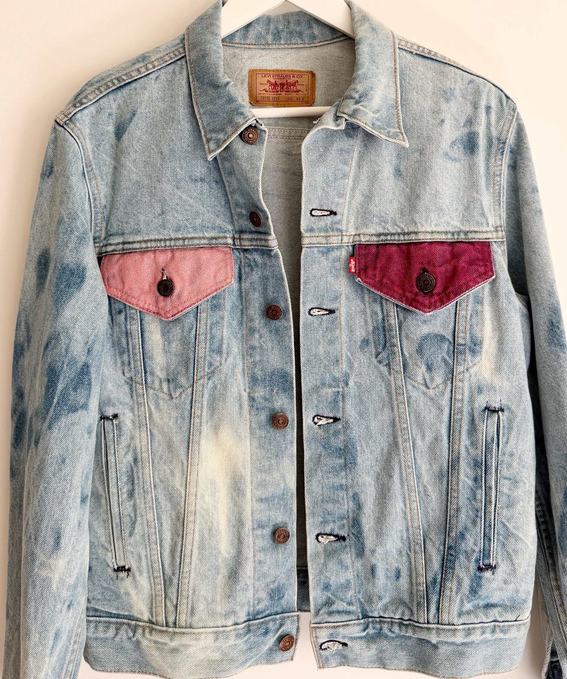 Vintage 80s Levis Denim Jacket Bleached Hand Painted Southwest Howling Coyote Made in USA
