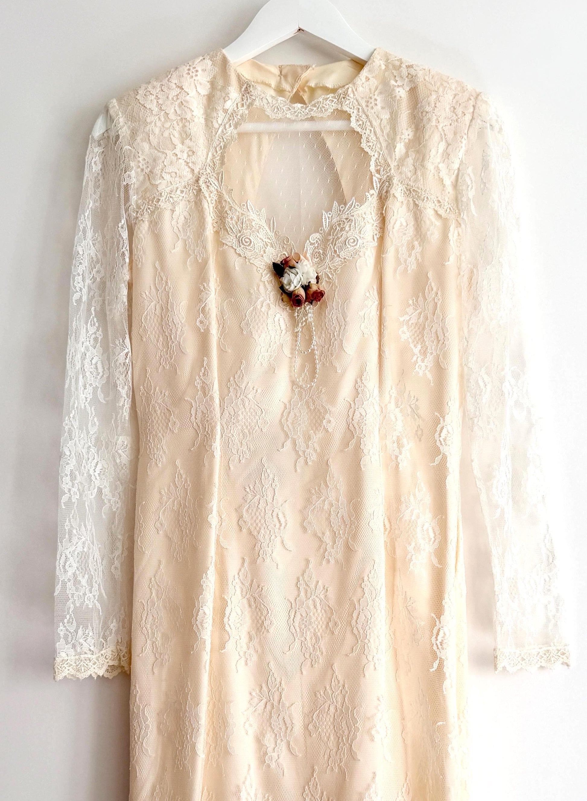 Vintage Lace Wedding Dress 70's 80's Susan Lane's Country Elegance Long Sleeve with Keyhole Back