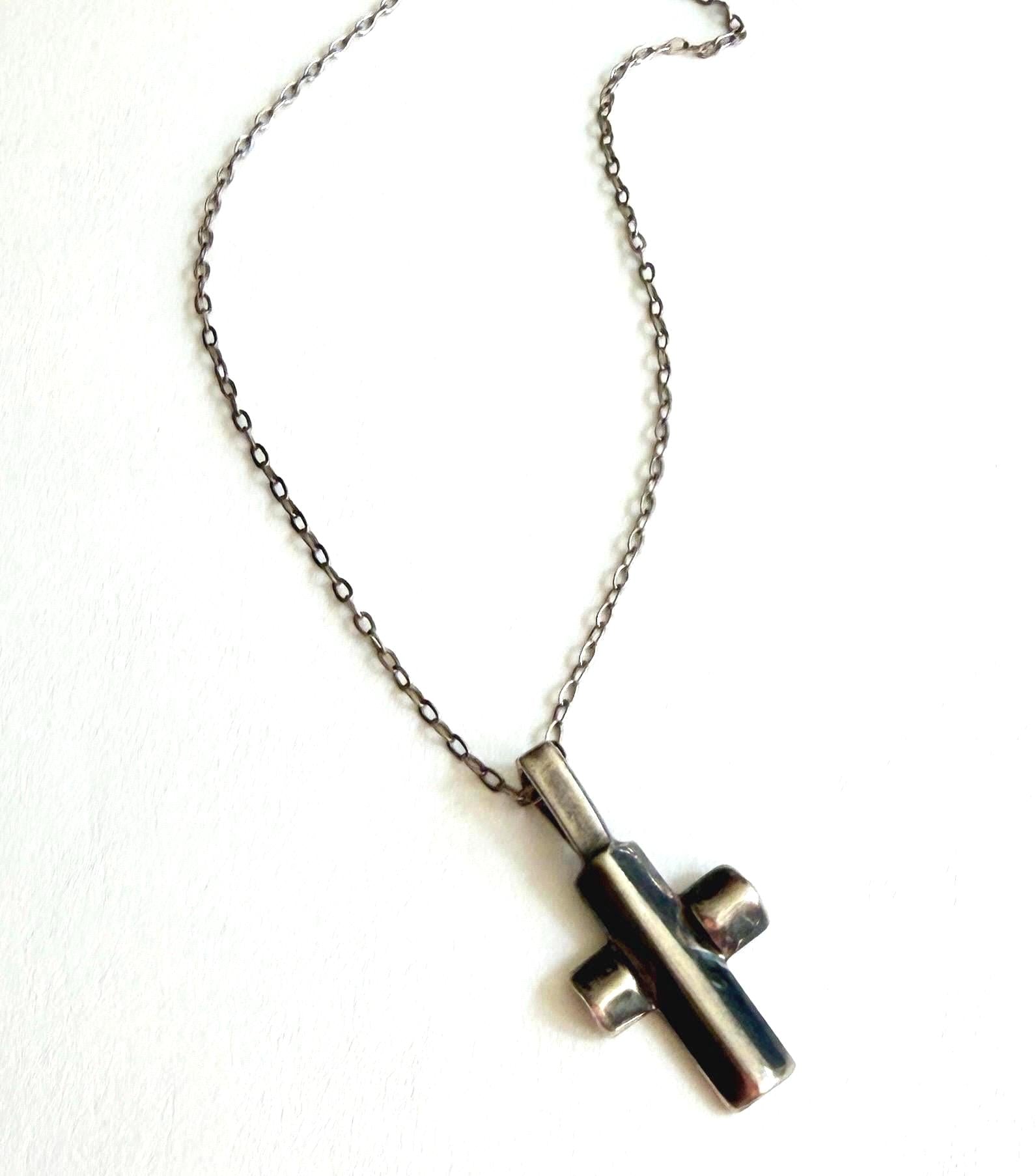 Vintage Navajo Cross Pendant Sterling Silver Necklace