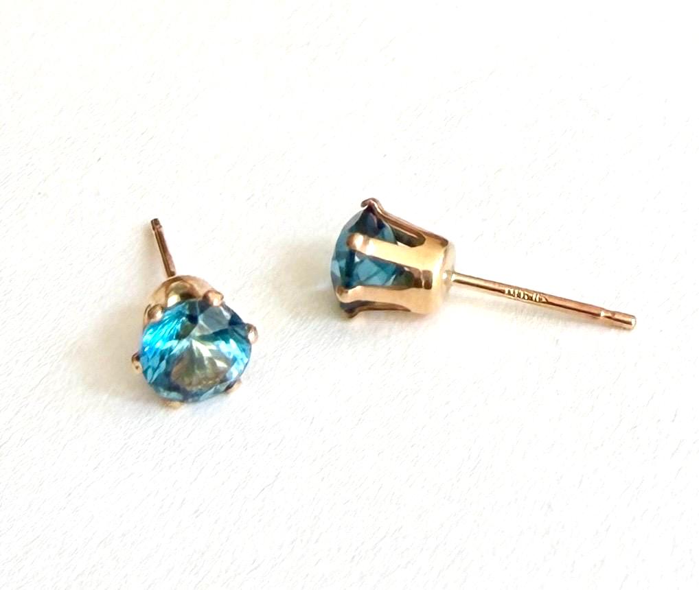 Vintage Solid 14K Gold Earrings Minimalist Blue Topaz Studs