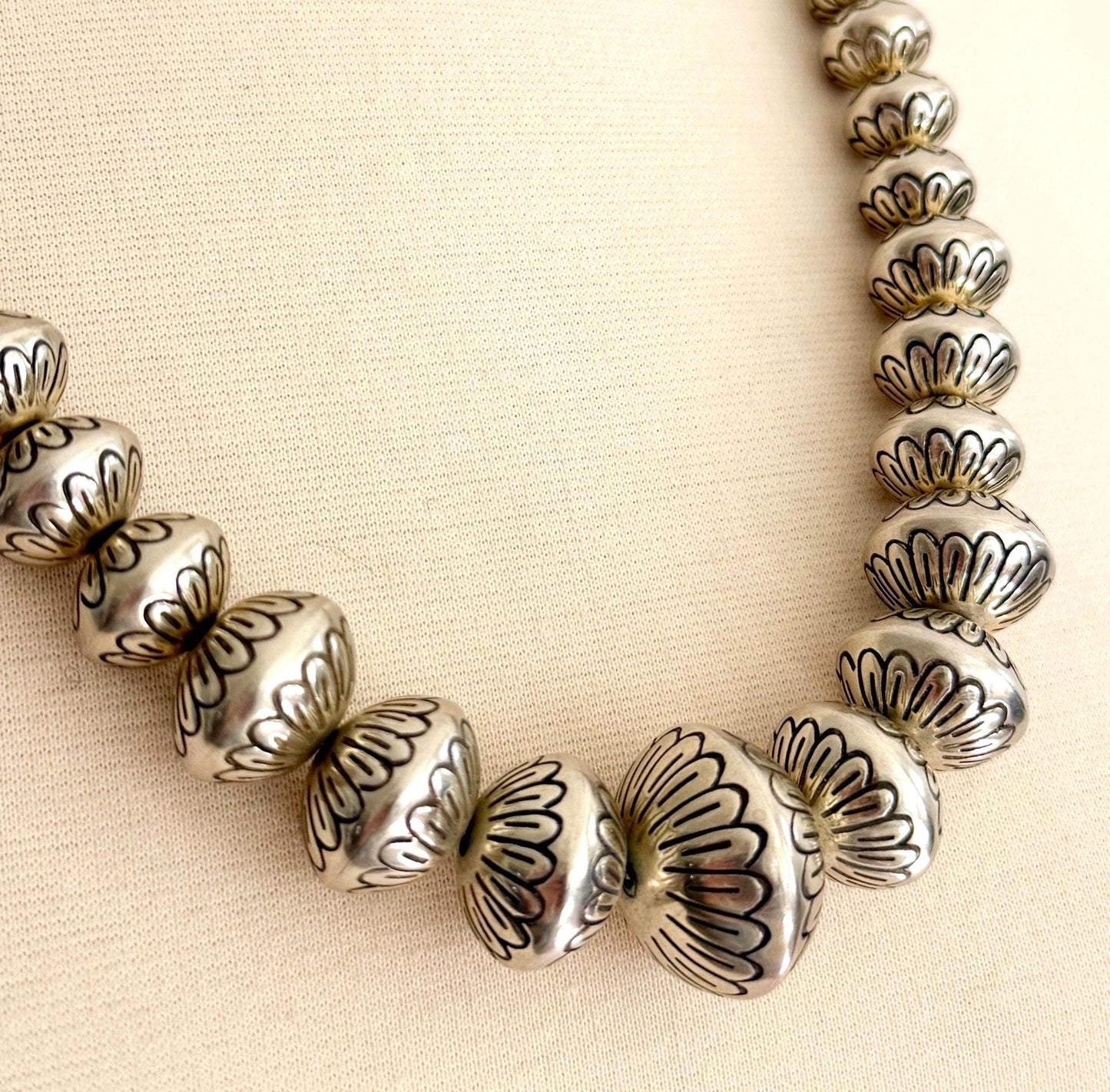 Vintage Navajo Pearl Necklace 158g Graduated Sterling Silver Beads 25"