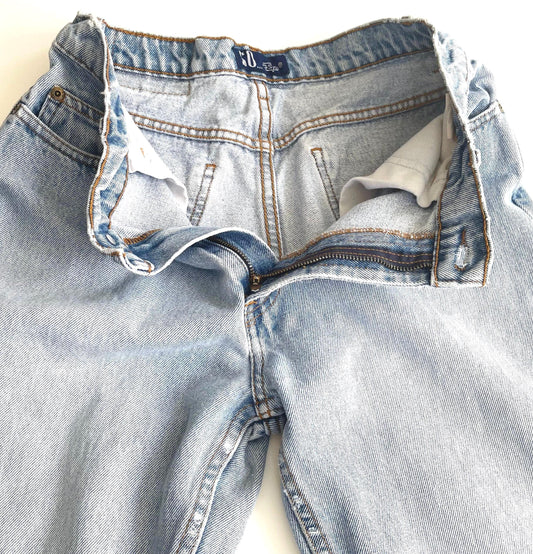 Vintage 90s Jeans Light Wash Denim Measured 27 x 29