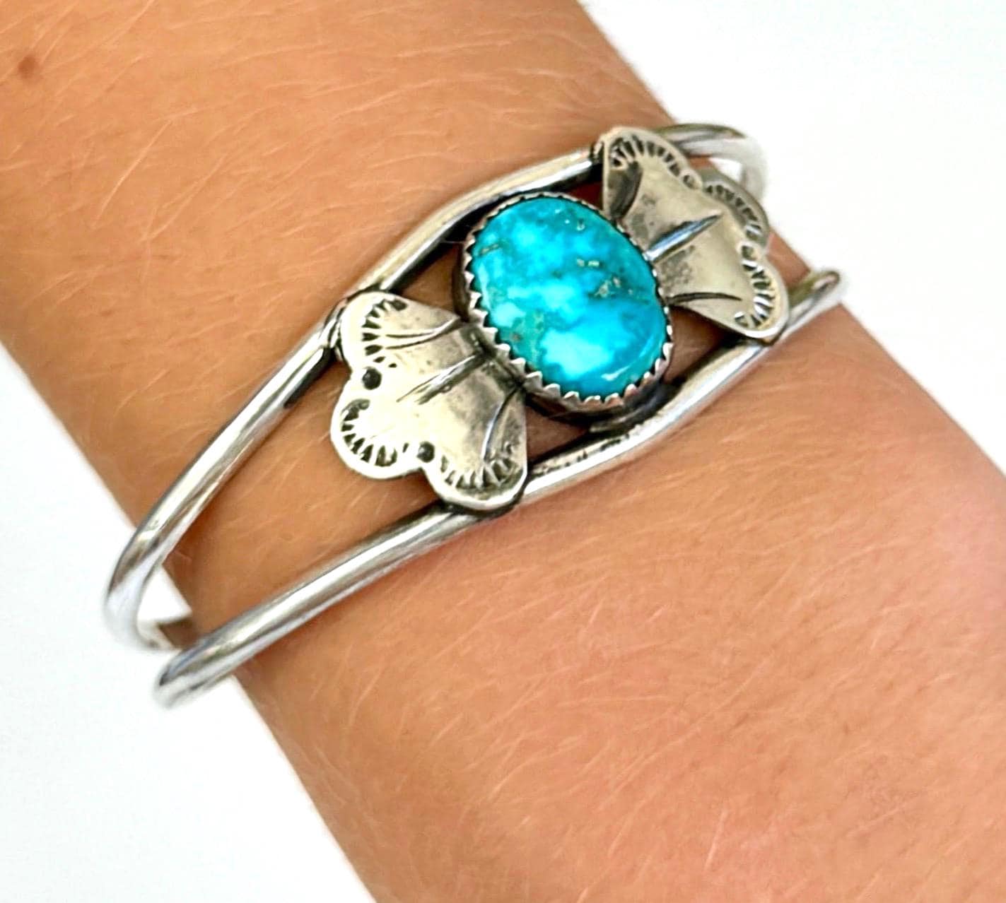 Vintage Navajo Turquoise Cuff Bracelet Sterling Silver Bow