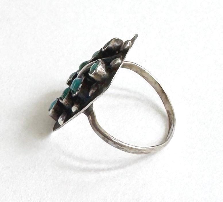 Antique Zuni Turquoise Sterling Silver Ring Snake Eye Set Stones Size 7.5