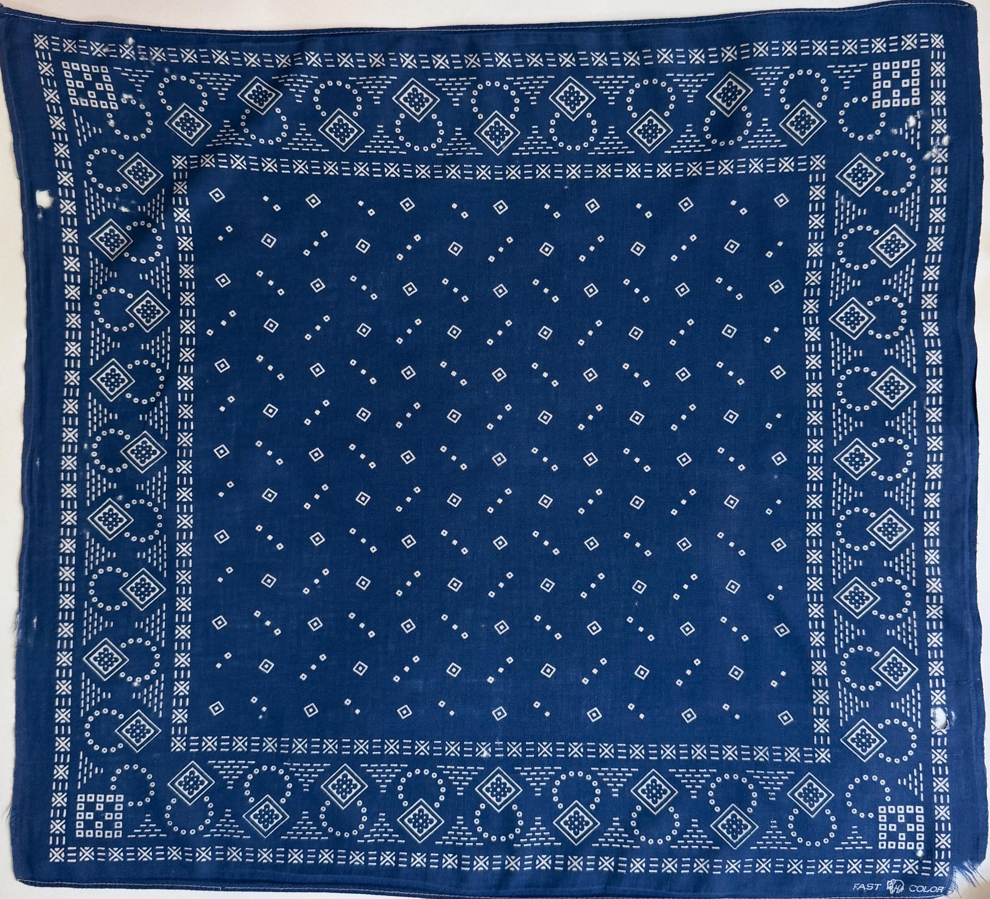 1940s Vintage Indigo Cotton Bandana Fast Color Trunk Down