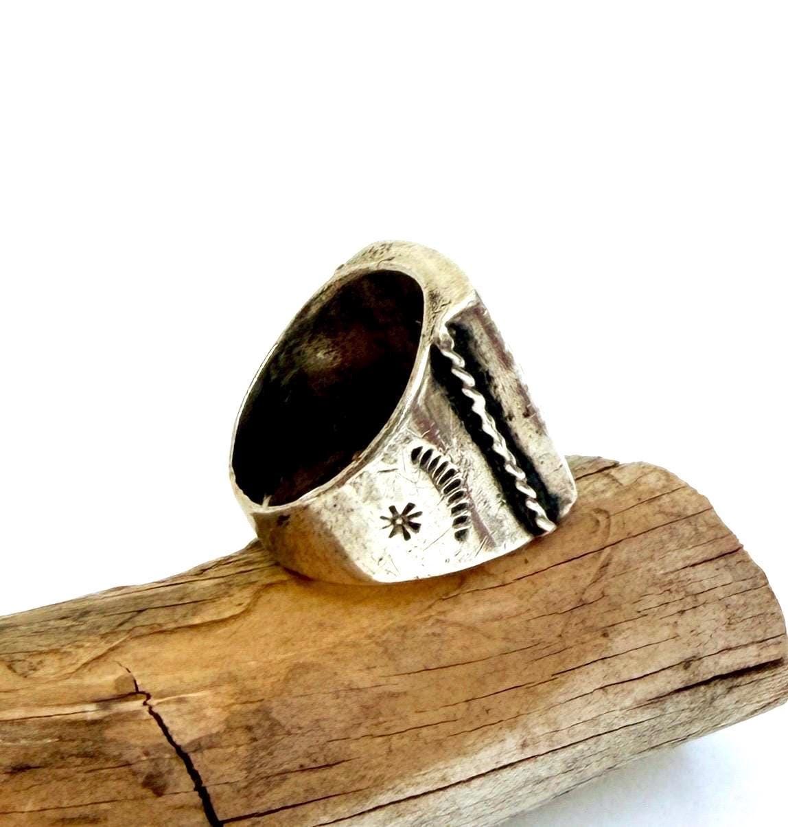 Vintage Native American Turquoise Signet Ring Hand Stamped Sterling Silver Band Size 9.5